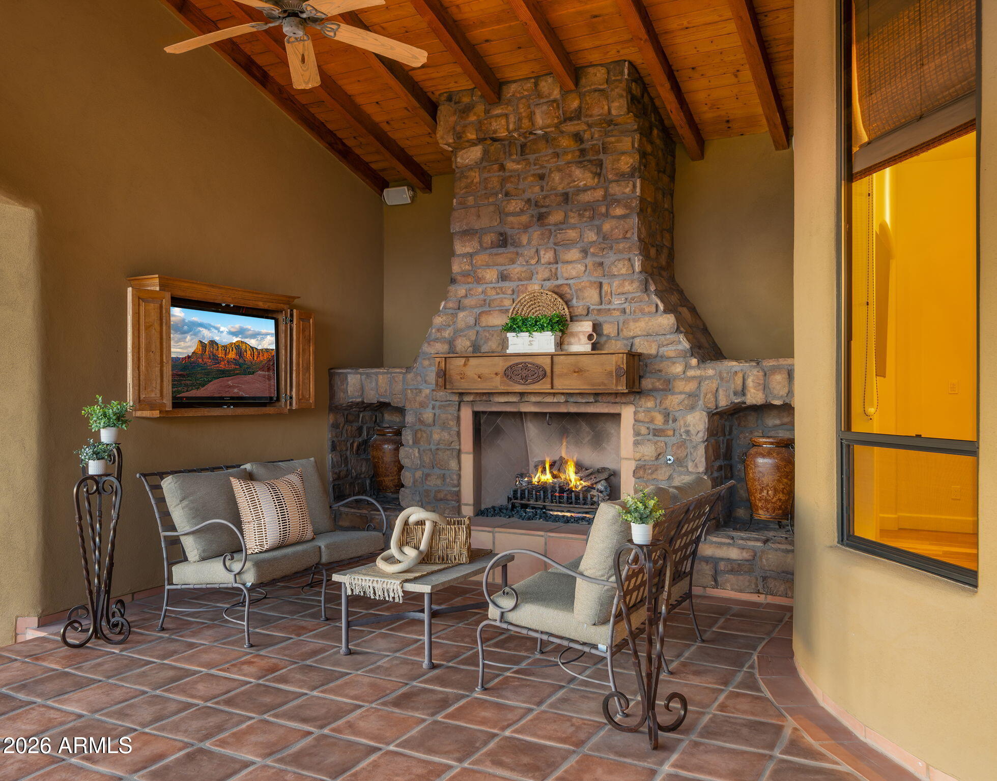 8407 E VIEW CREST Circle