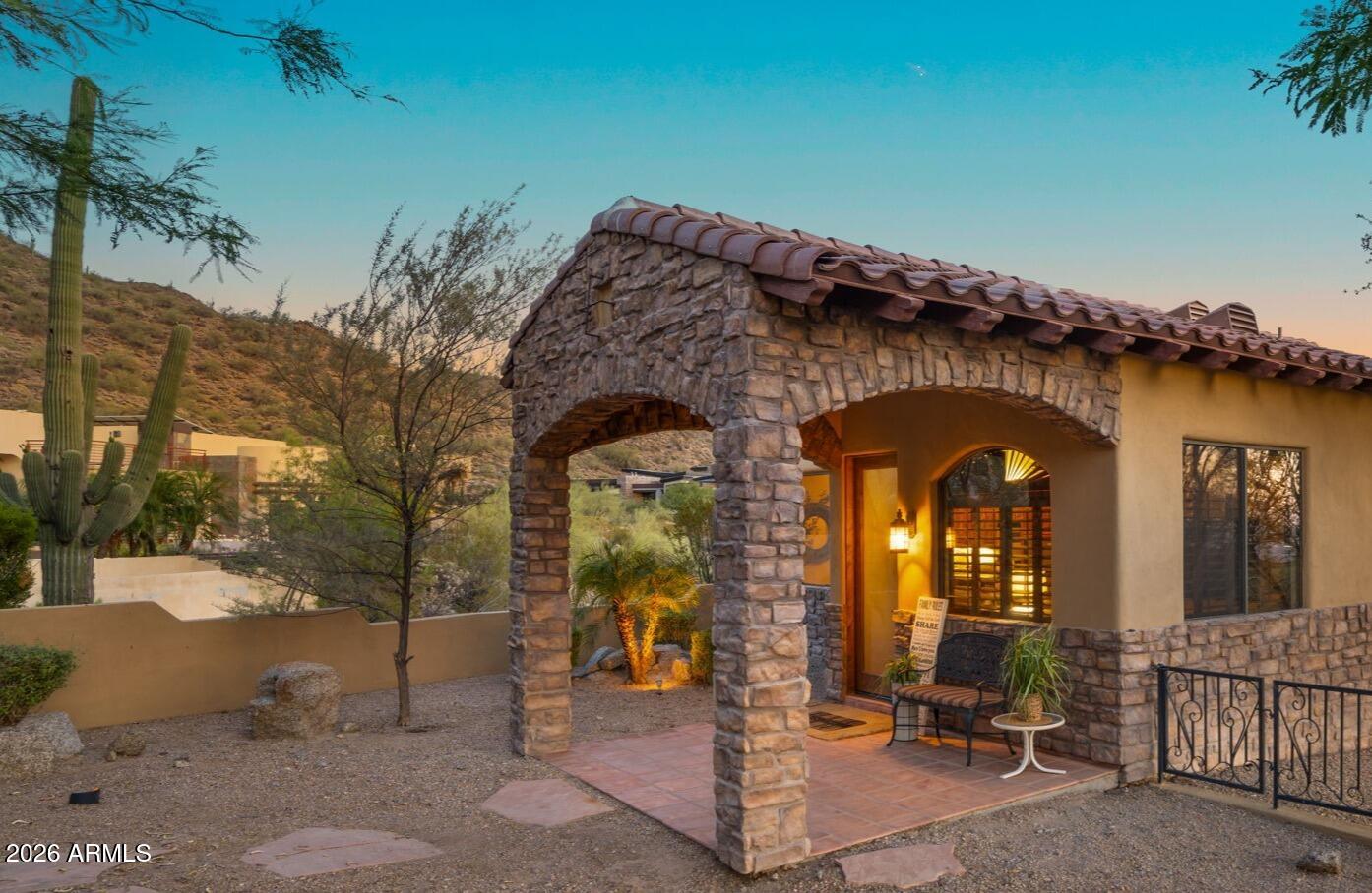 8407 E VIEW CREST Circle