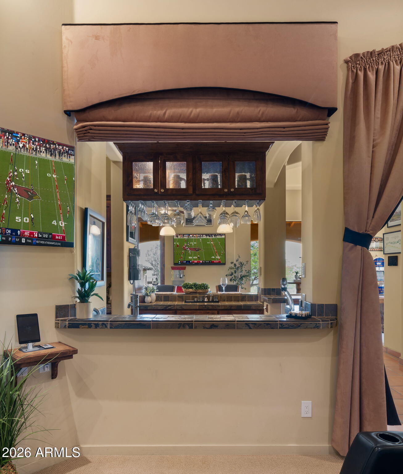 8407 E VIEW CREST Circle