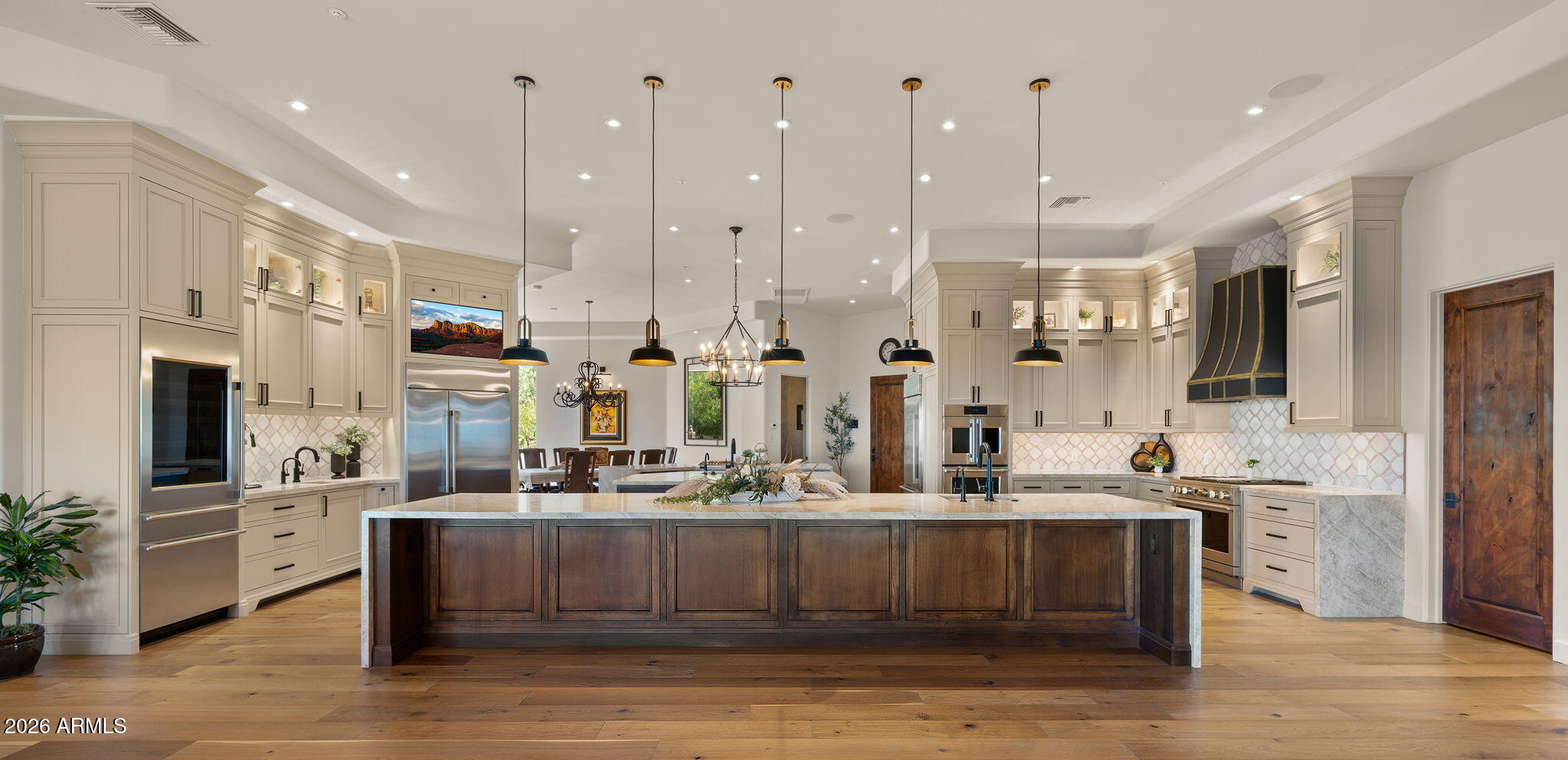 8407 E VIEW CREST Circle