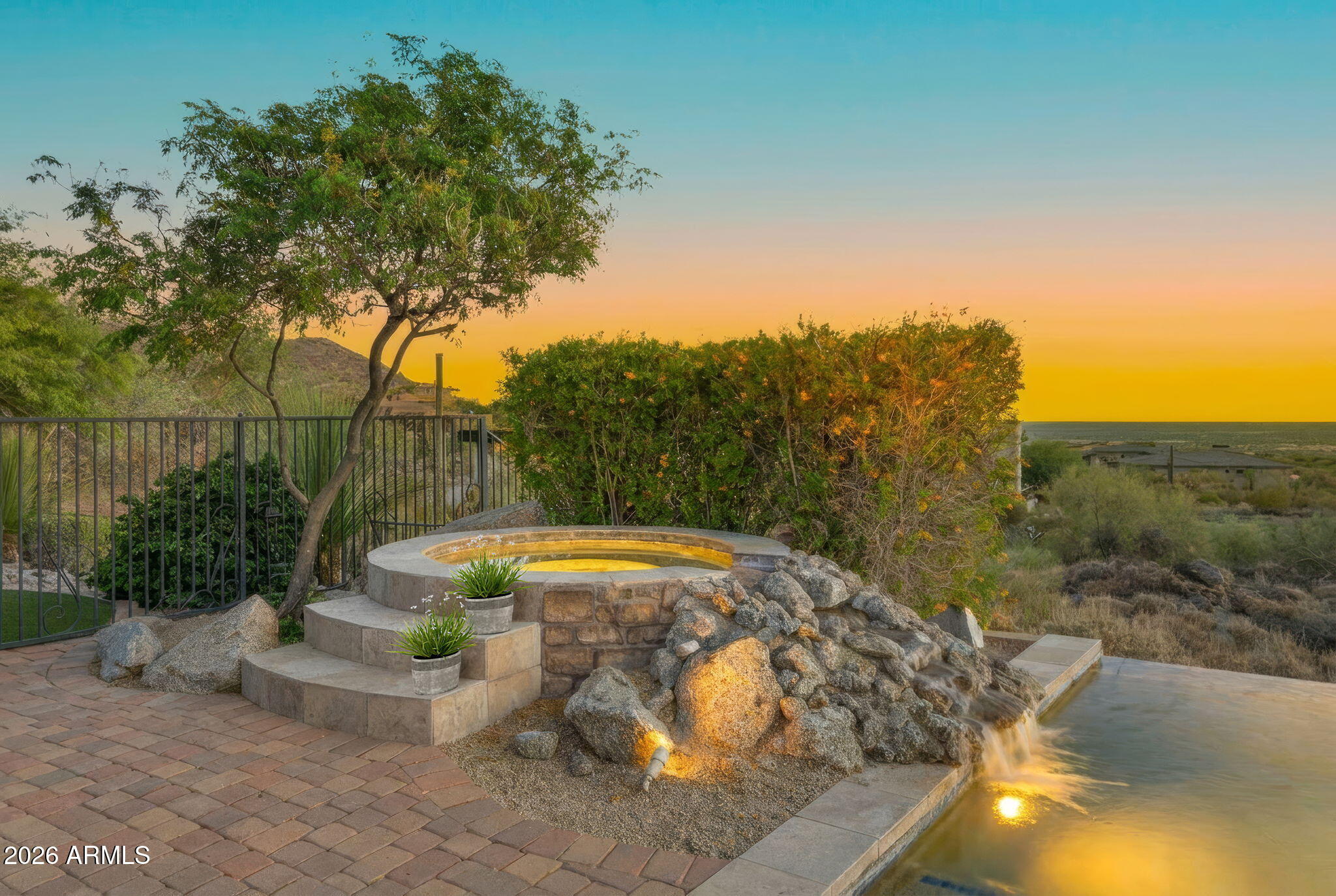 8407 E VIEW CREST Circle