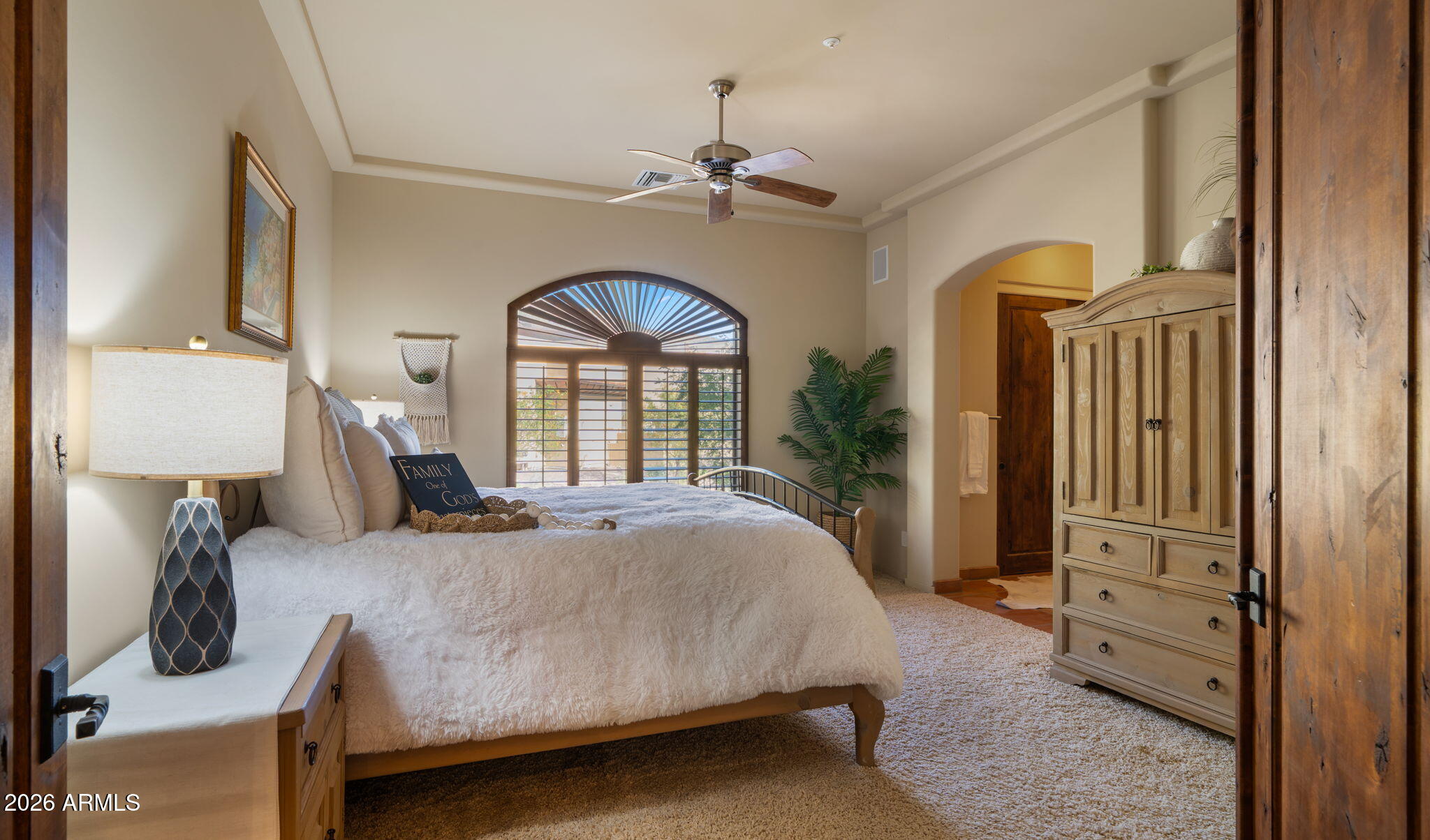 8407 E VIEW CREST Circle