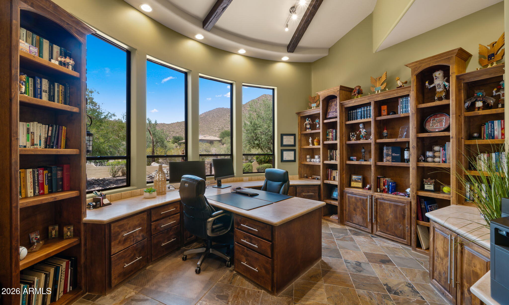8407 E VIEW CREST Circle