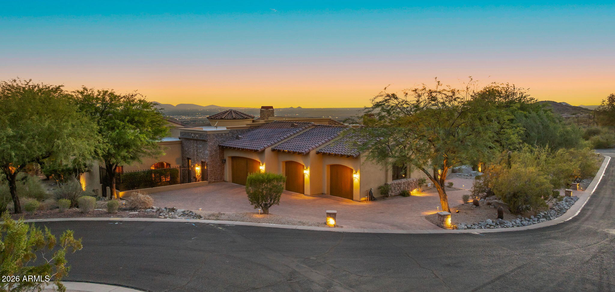 8407 E VIEW CREST Circle