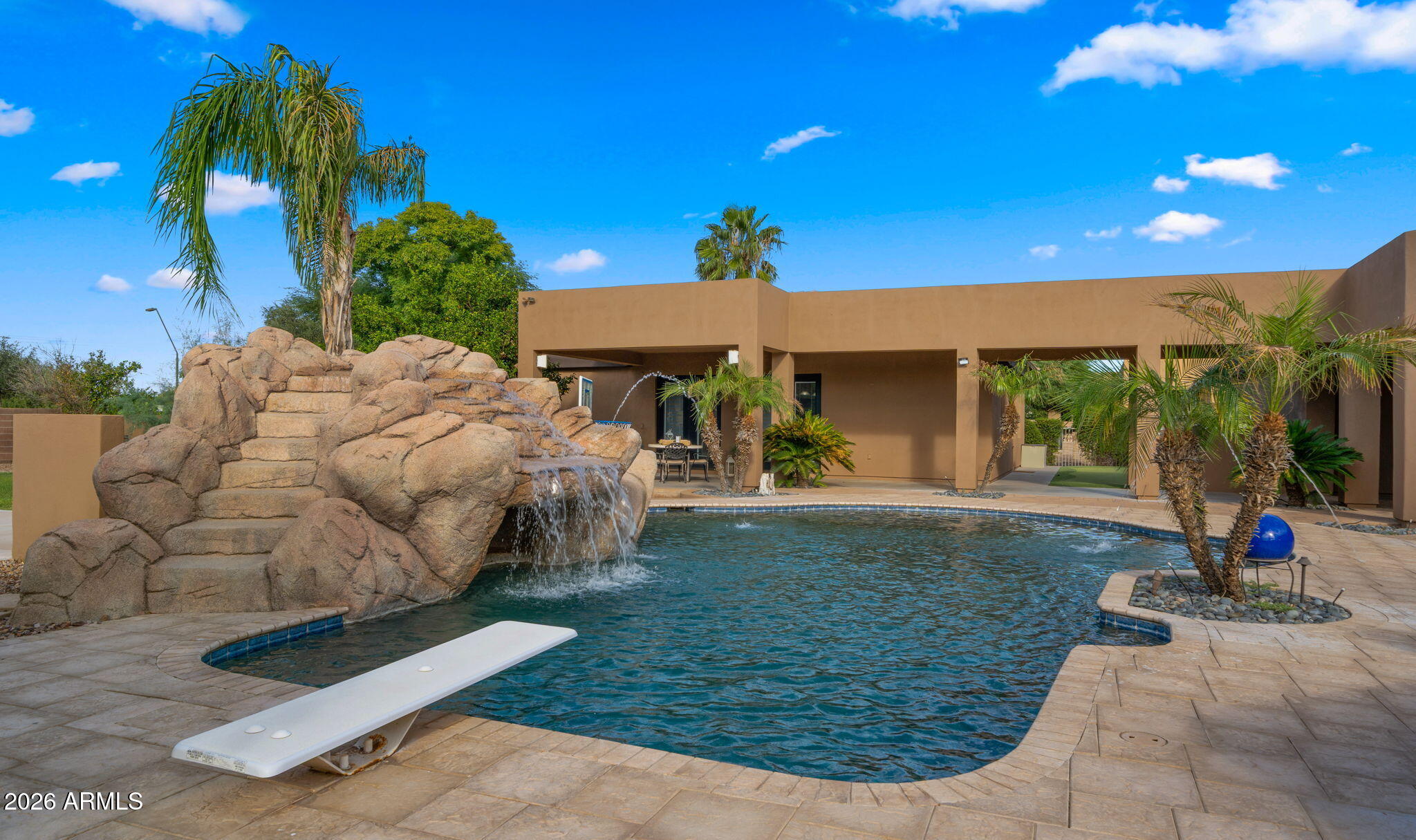 4654 E MEADOWVIEW Court