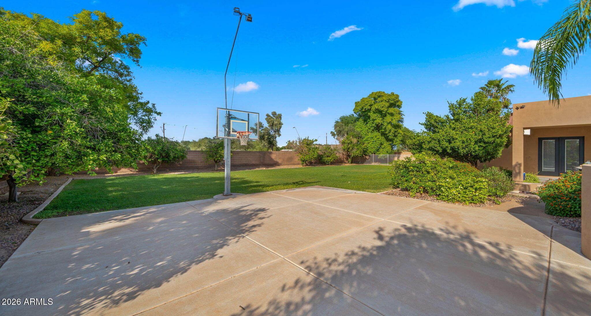 4654 E MEADOWVIEW Court