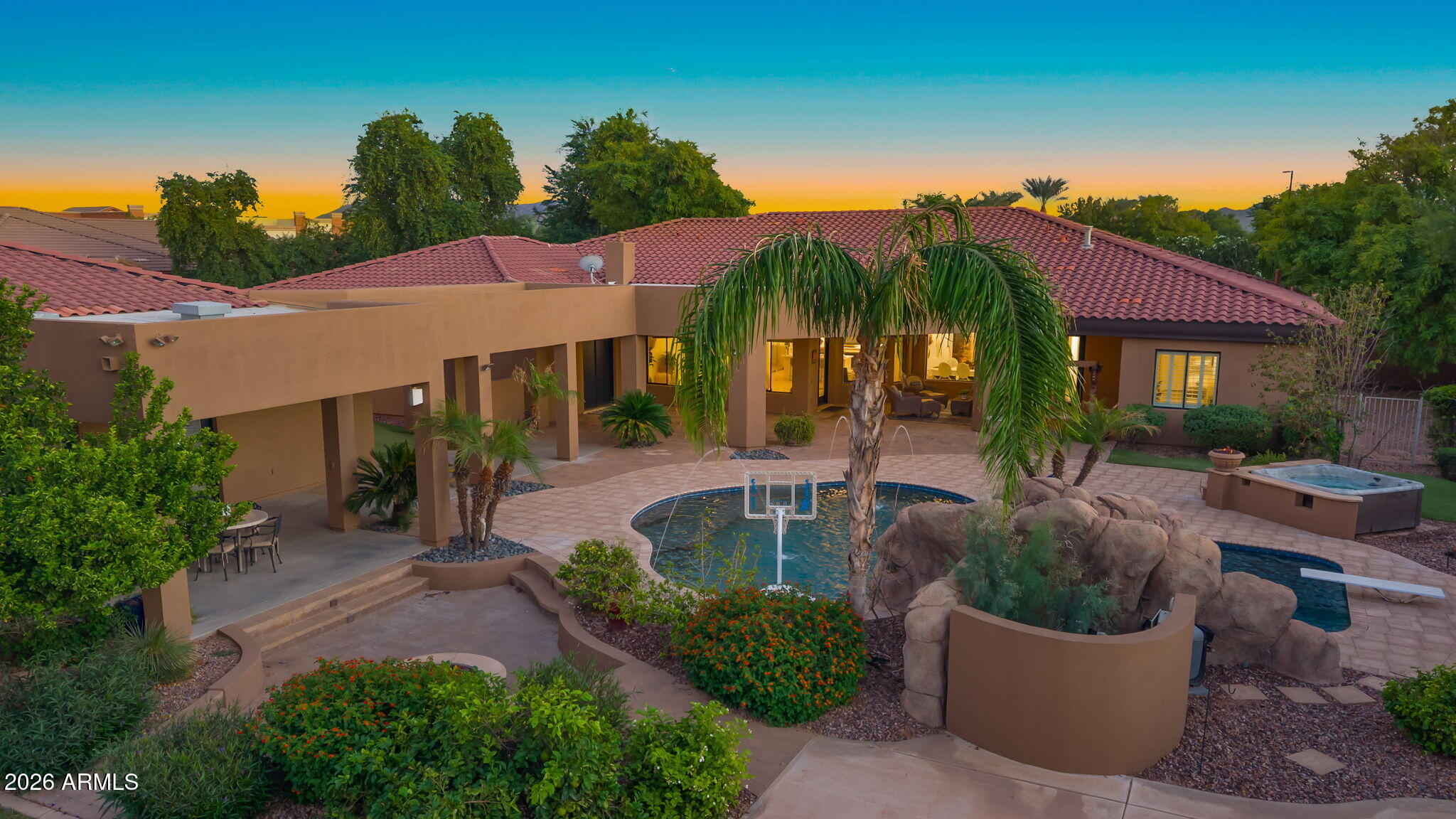 4654 E MEADOWVIEW Court