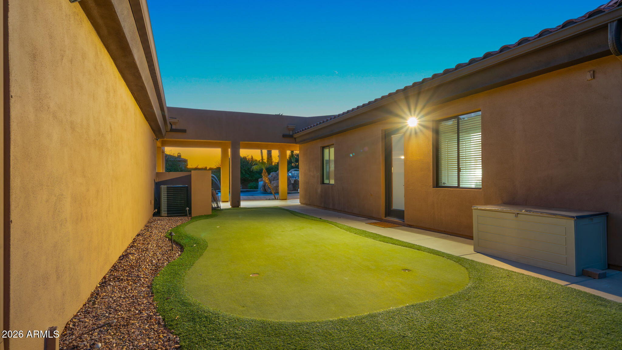 4654 E MEADOWVIEW Court