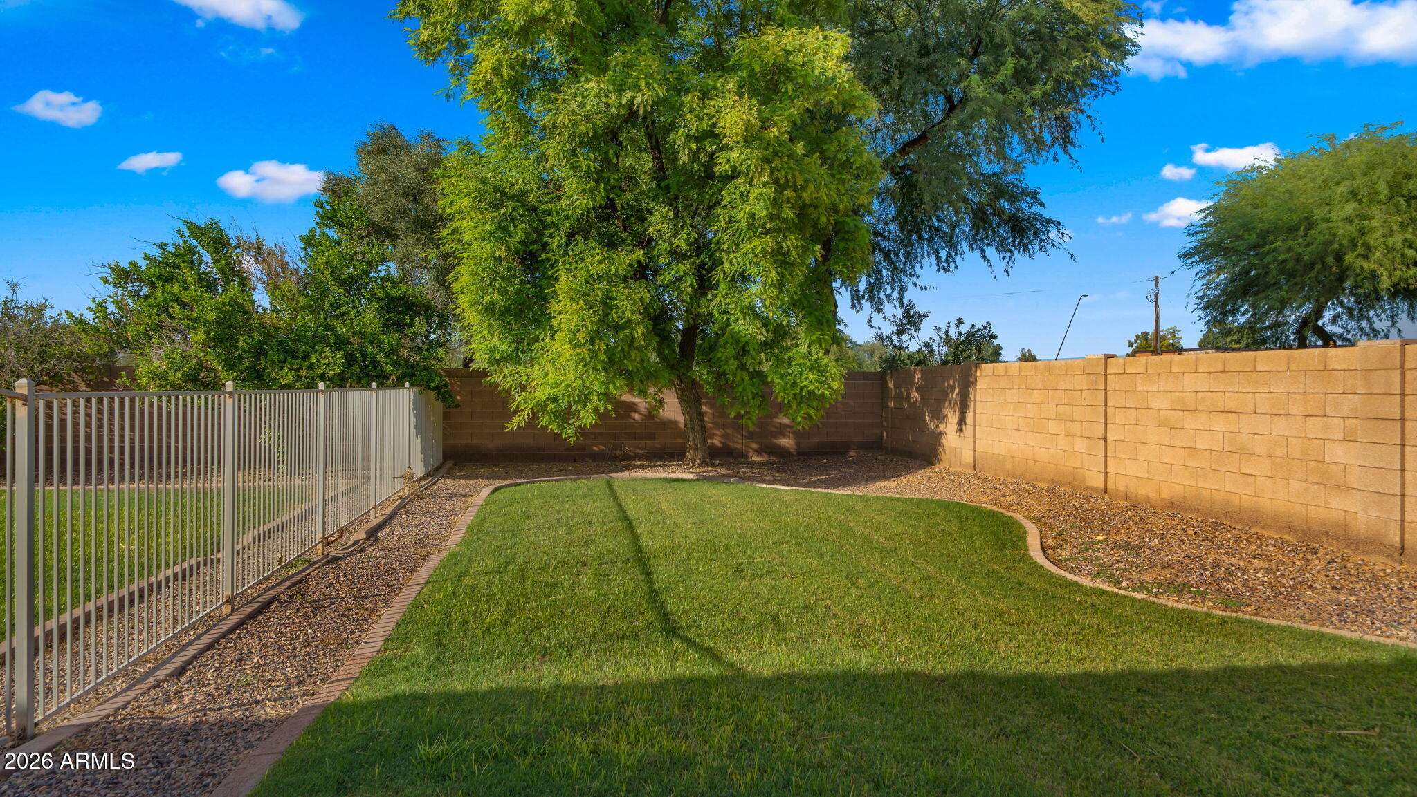 4654 E MEADOWVIEW Court