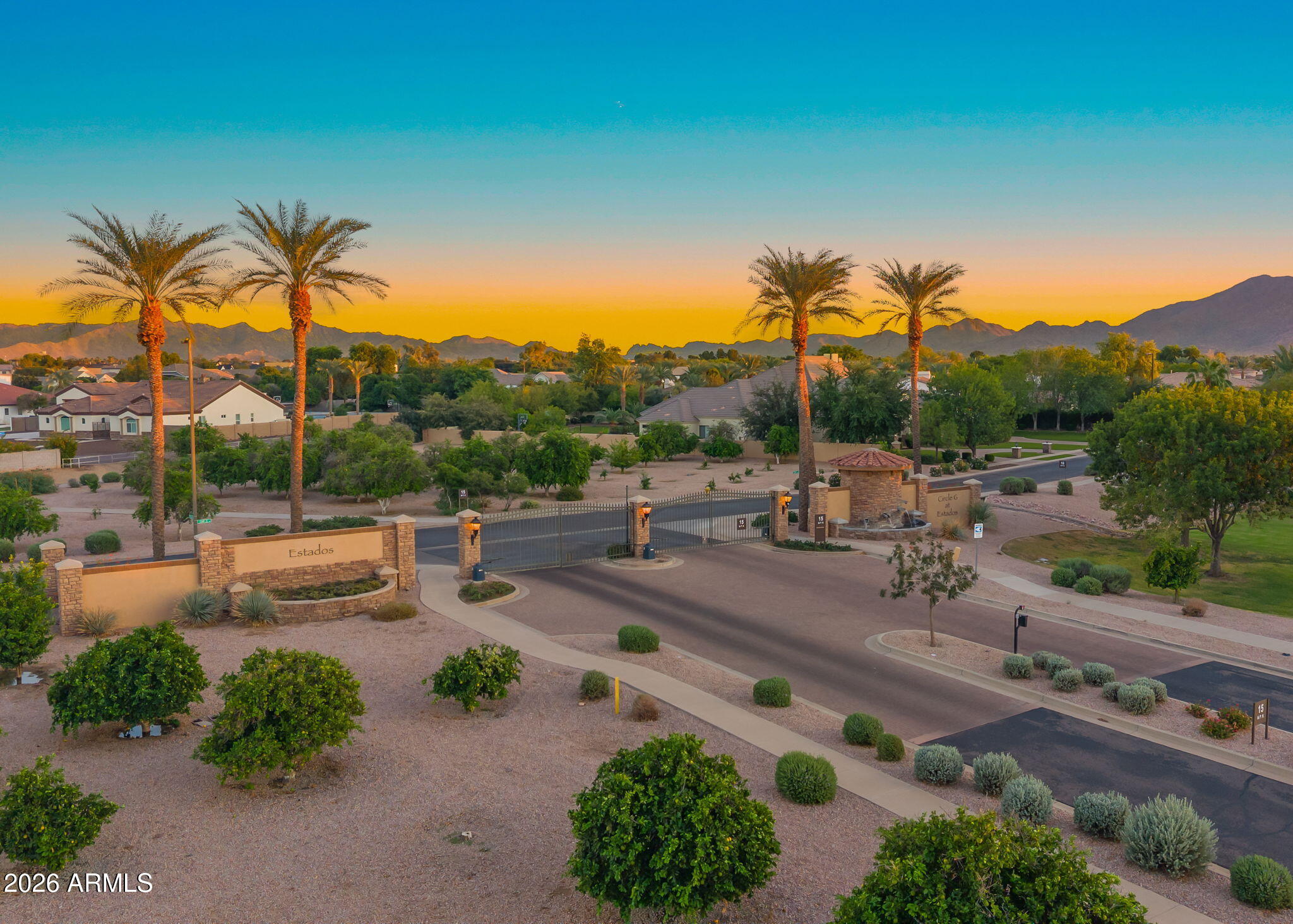 4654 E MEADOWVIEW Court