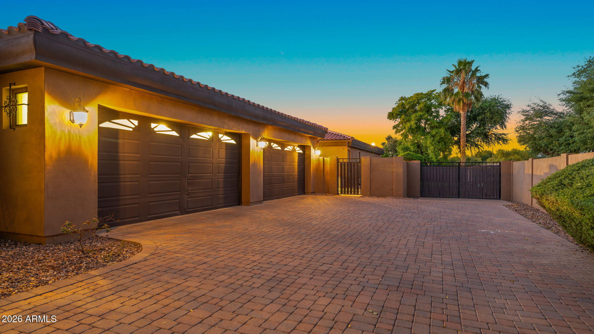 4654 E MEADOWVIEW Court