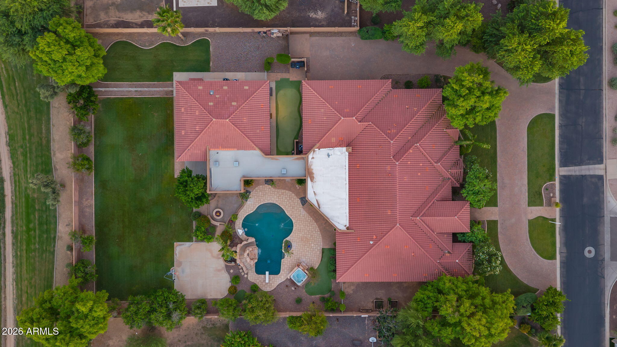 4654 E MEADOWVIEW Court