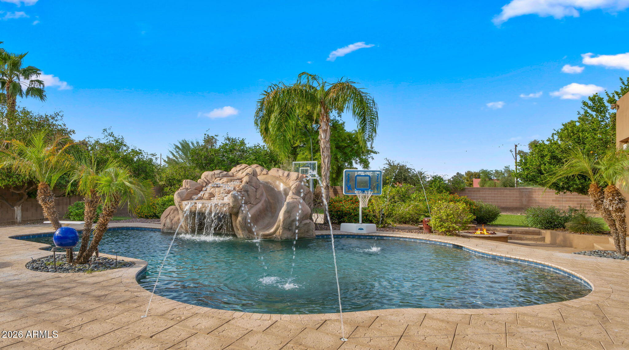 4654 E MEADOWVIEW Court