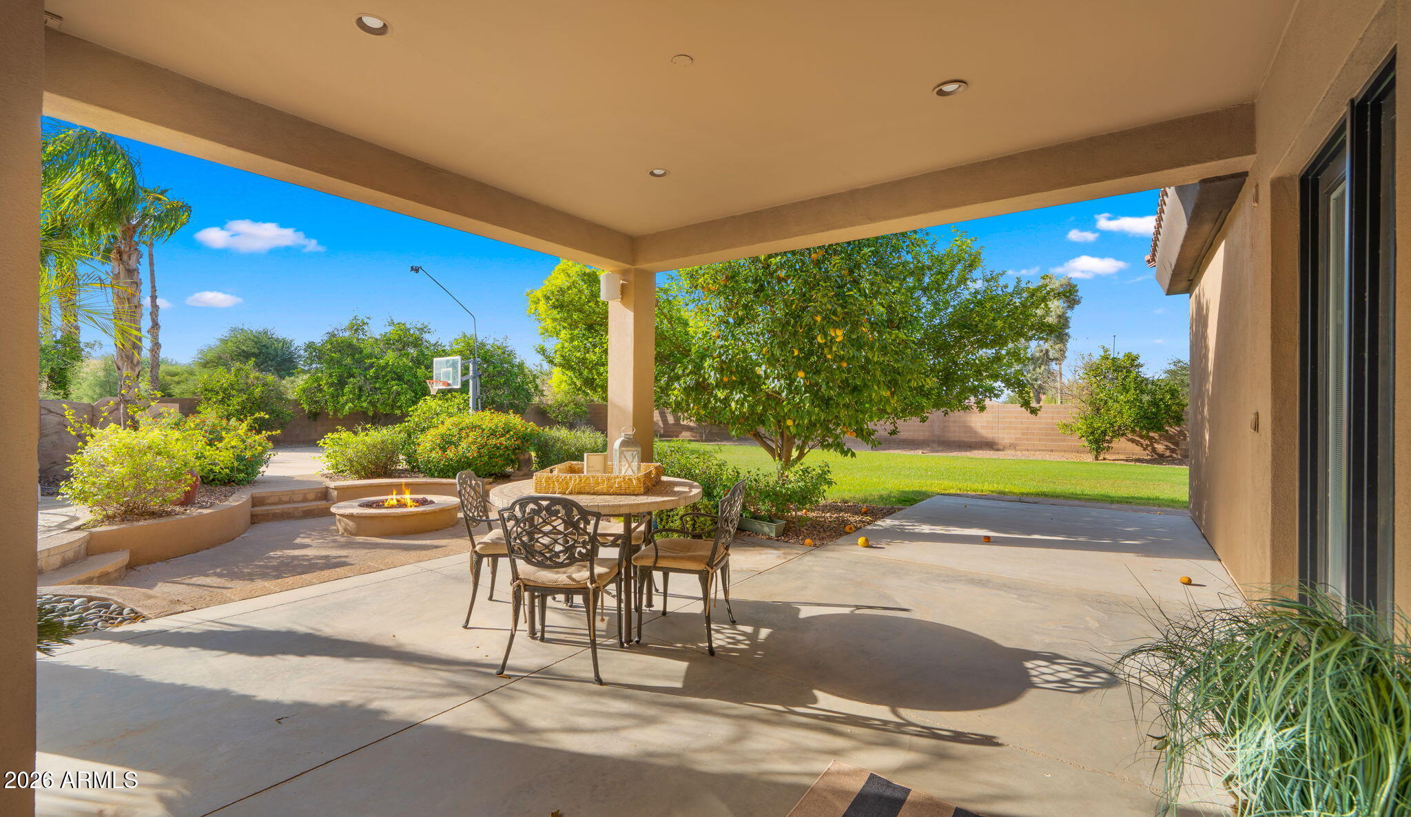 4654 E MEADOWVIEW Court