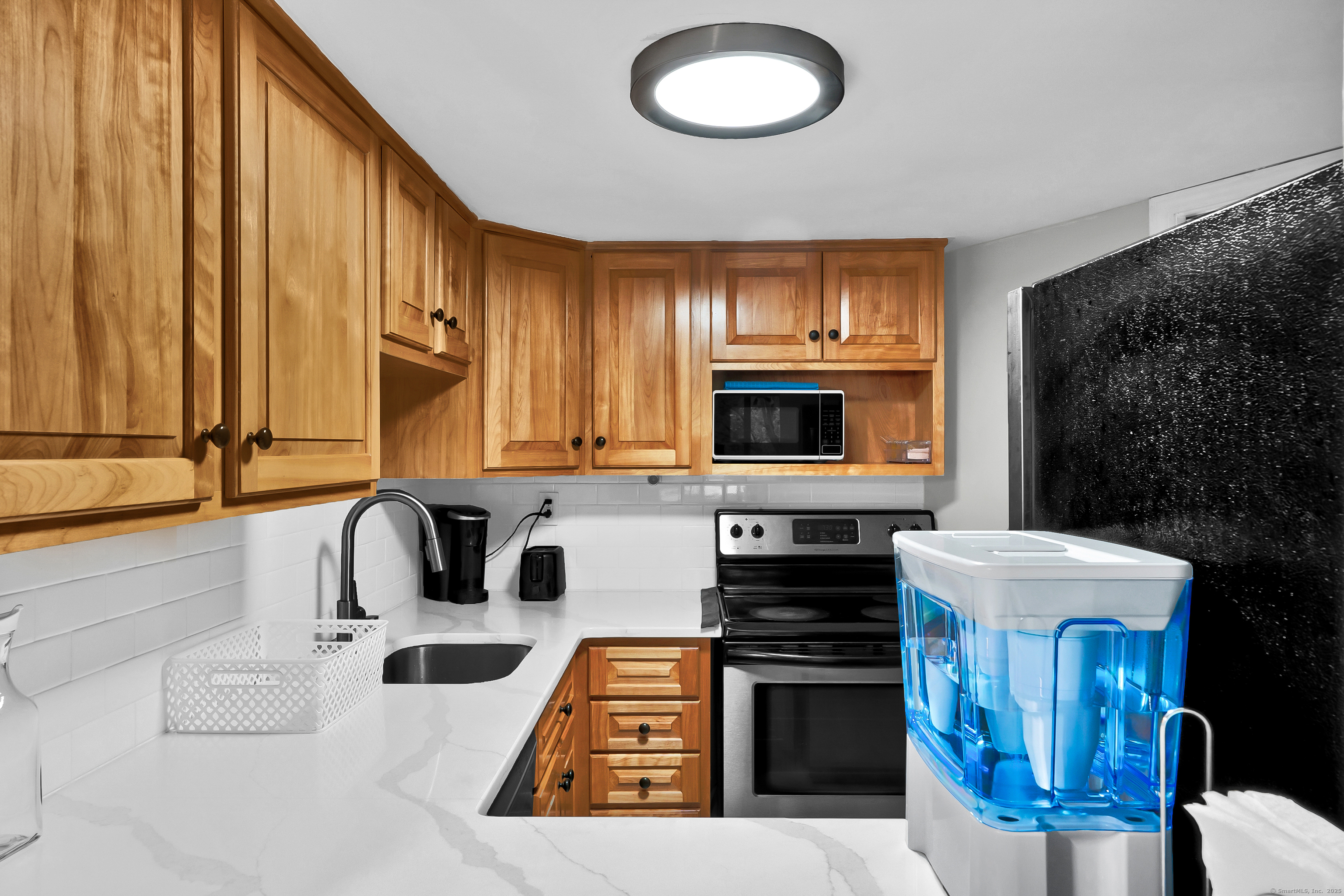 16 Pine Orchard Road APT 23