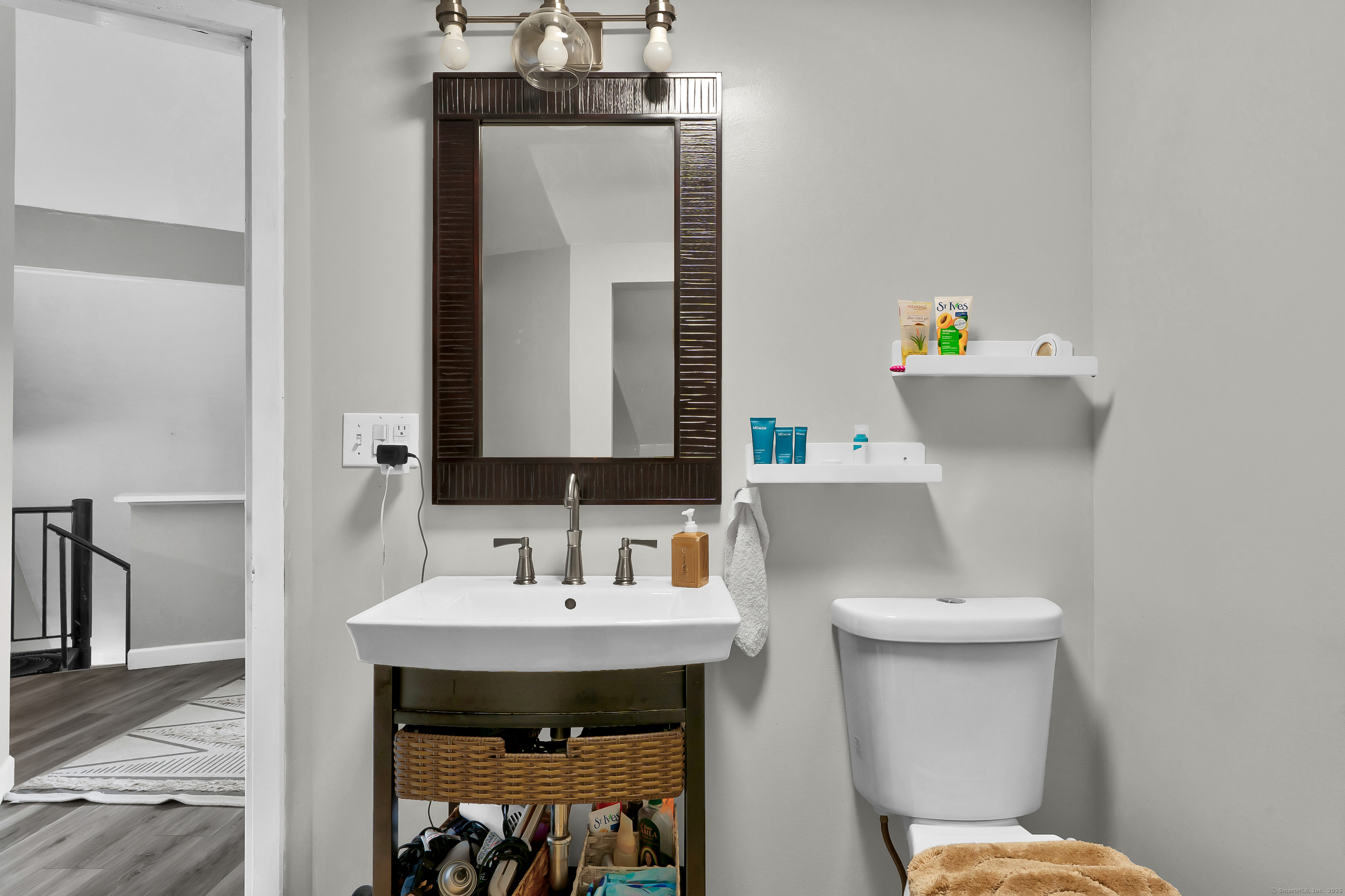 16 Pine Orchard Road APT 23