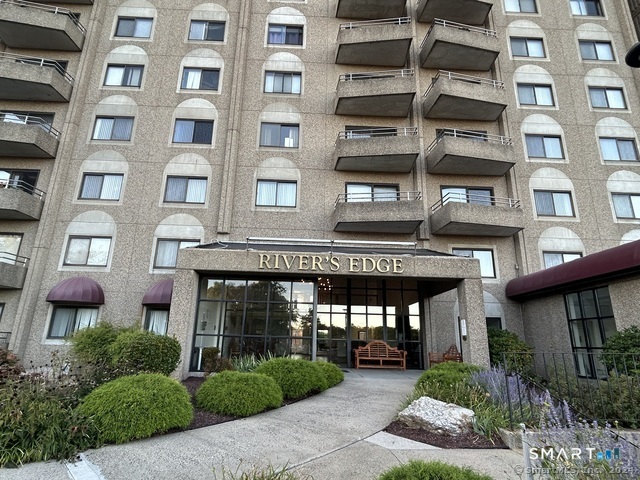 111 Dekoven Drive APT 408