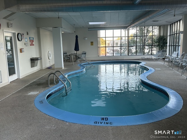 111 Dekoven Drive APT 408