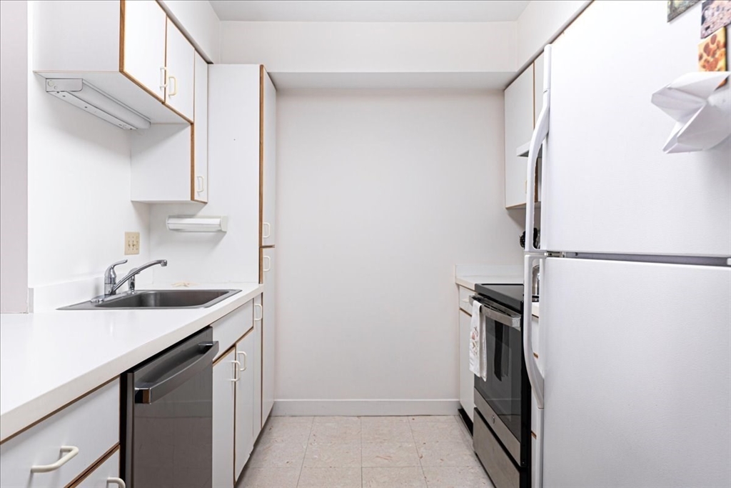 100 Rosemary Way # 322