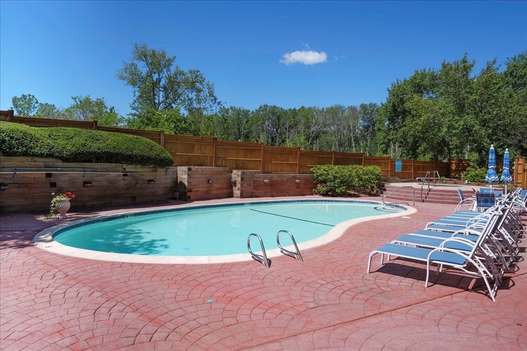 100 Rosemary Way # 322