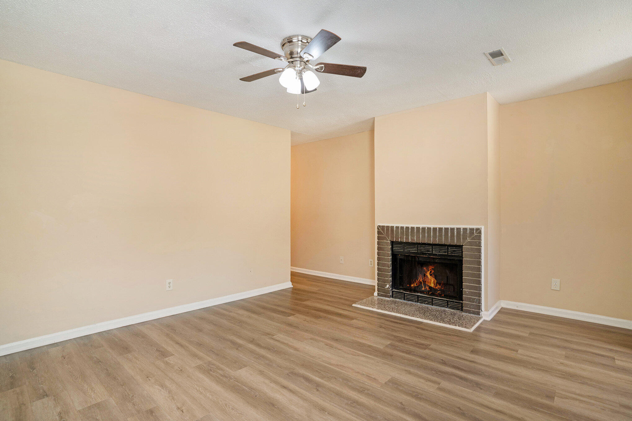 113 Cedar Grove Unit: A&B