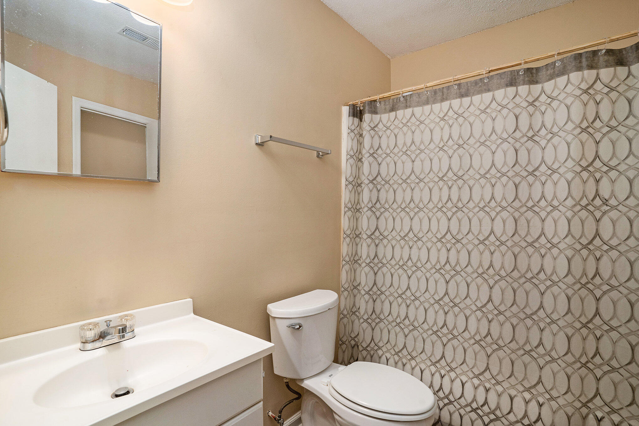 113 Cedar Grove Unit: A&B