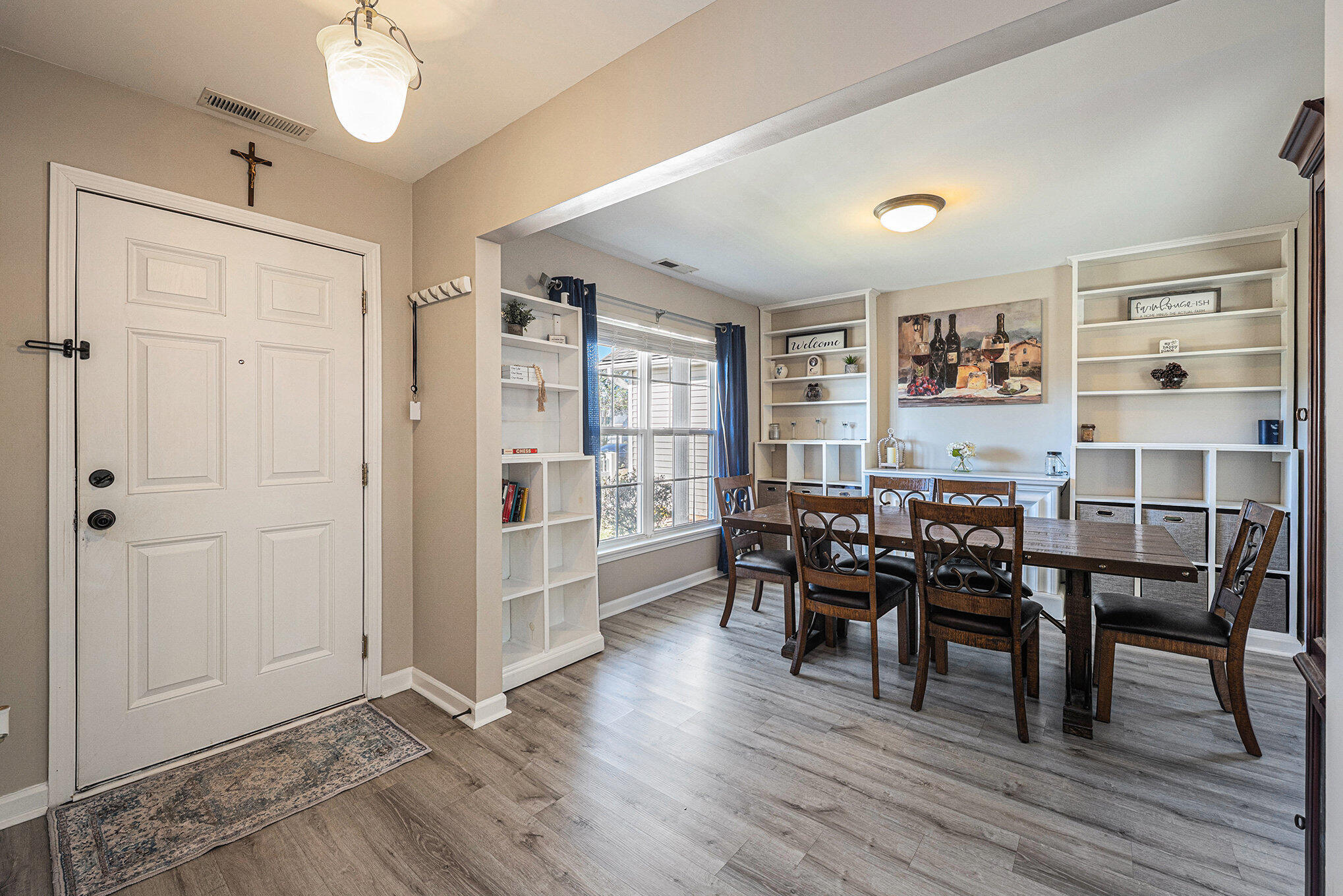 313 Seneca River Drive