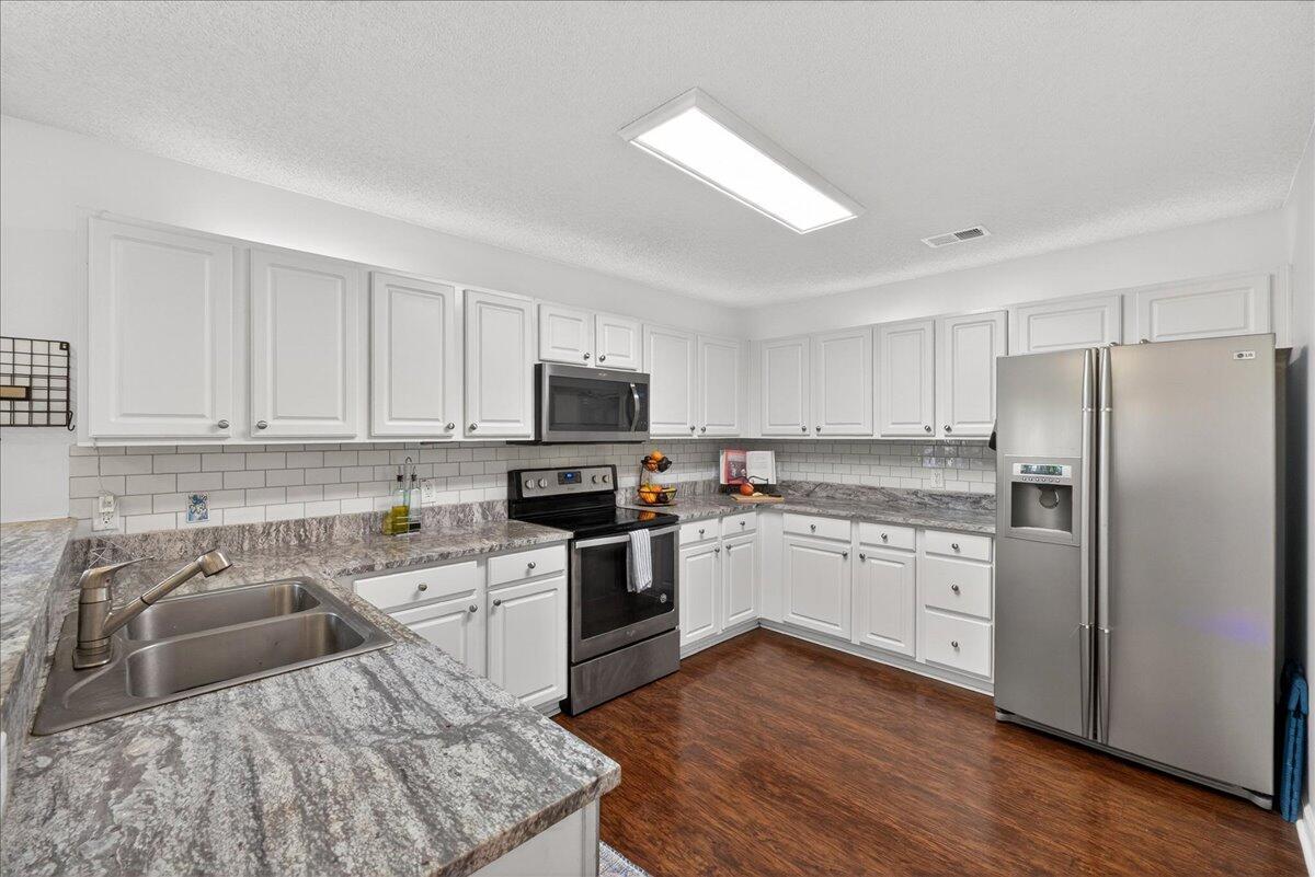 4012 Carolina Bay Drive