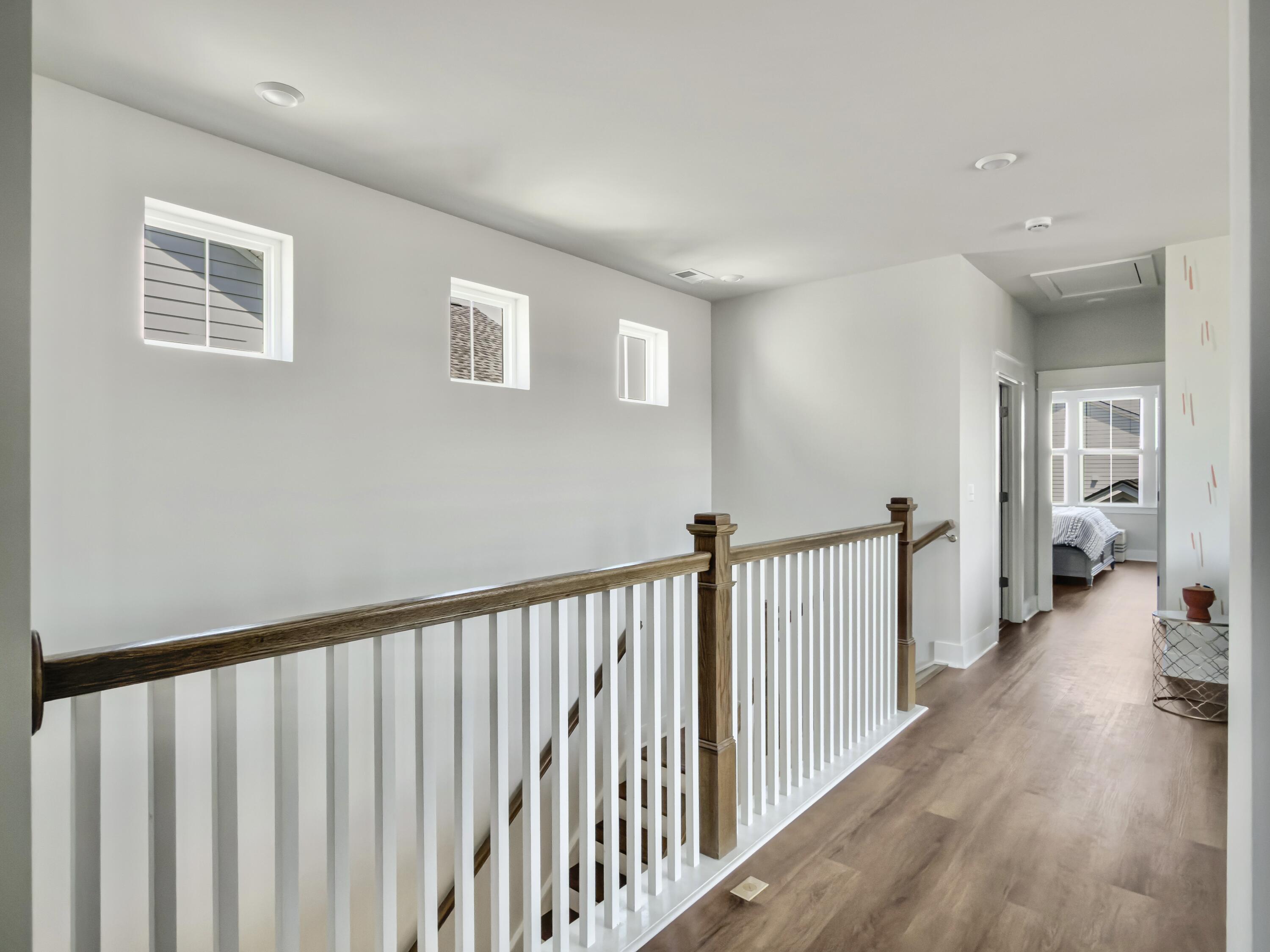 100 E Morton Street