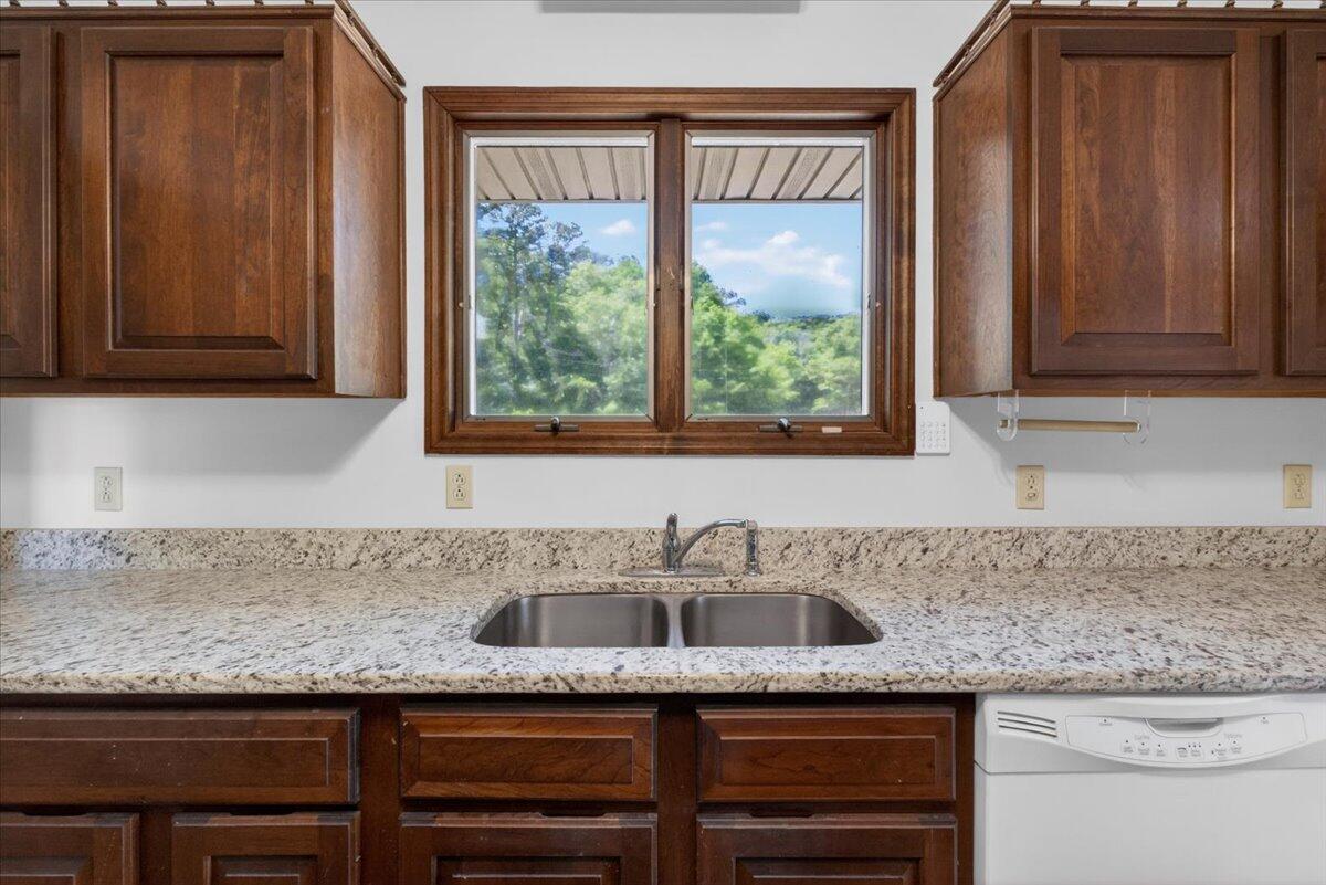 138 Lake Marion Lane