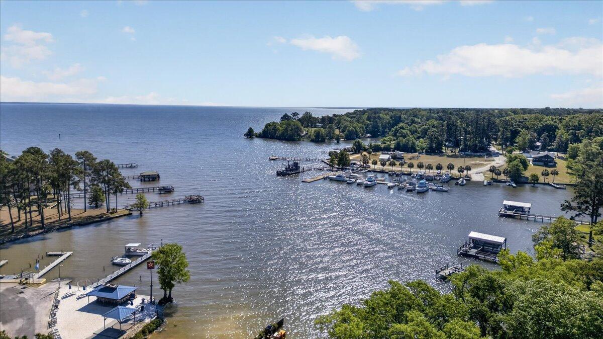 138 Lake Marion Lane