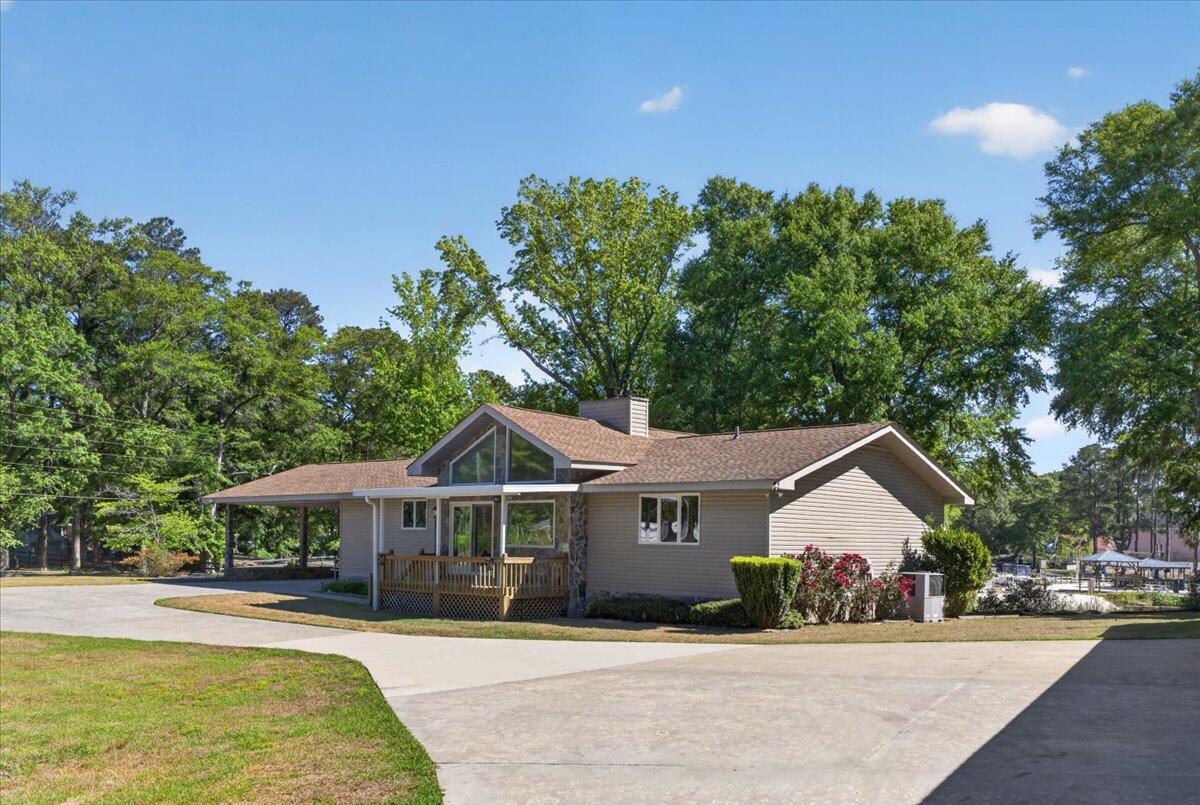 138 Lake Marion Lane