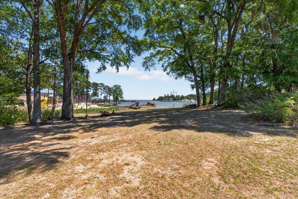 138 Lake Marion Lane