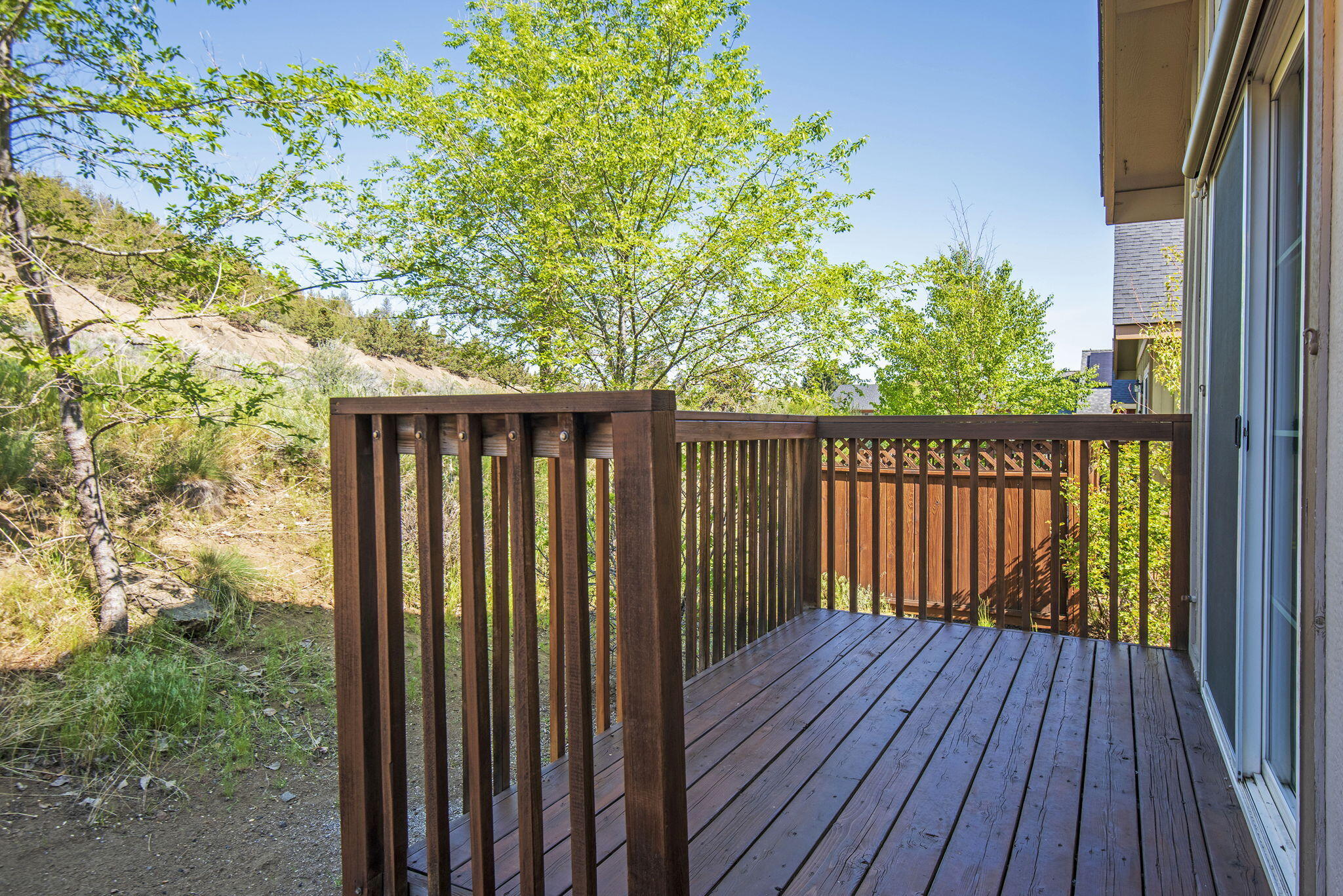 1059 NE Parkview Court