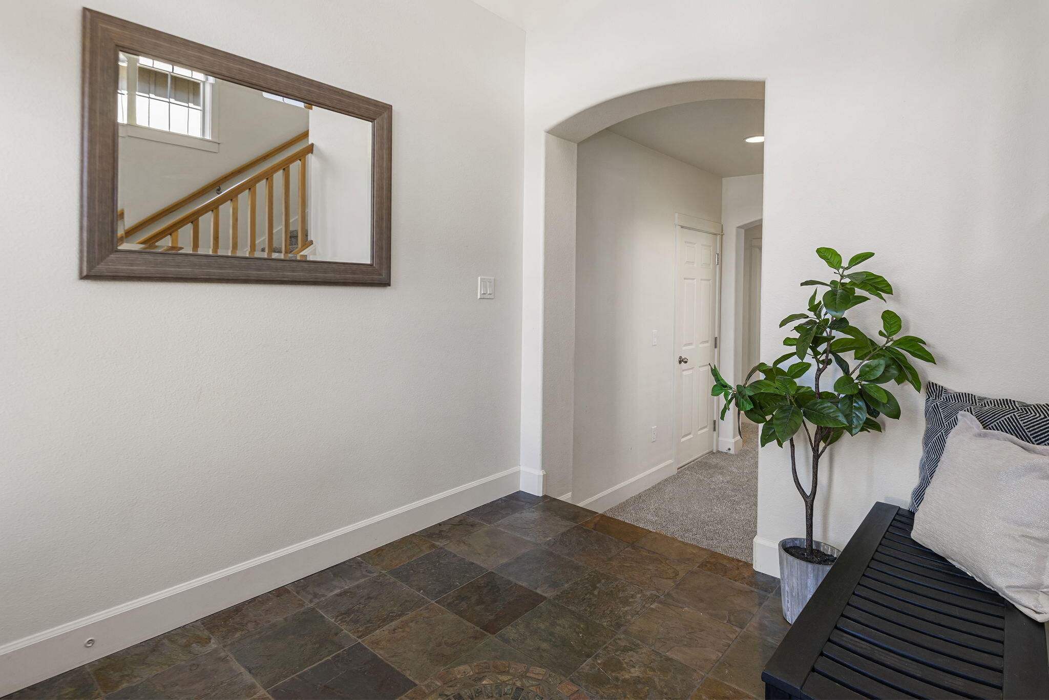 1059 NE Parkview Court