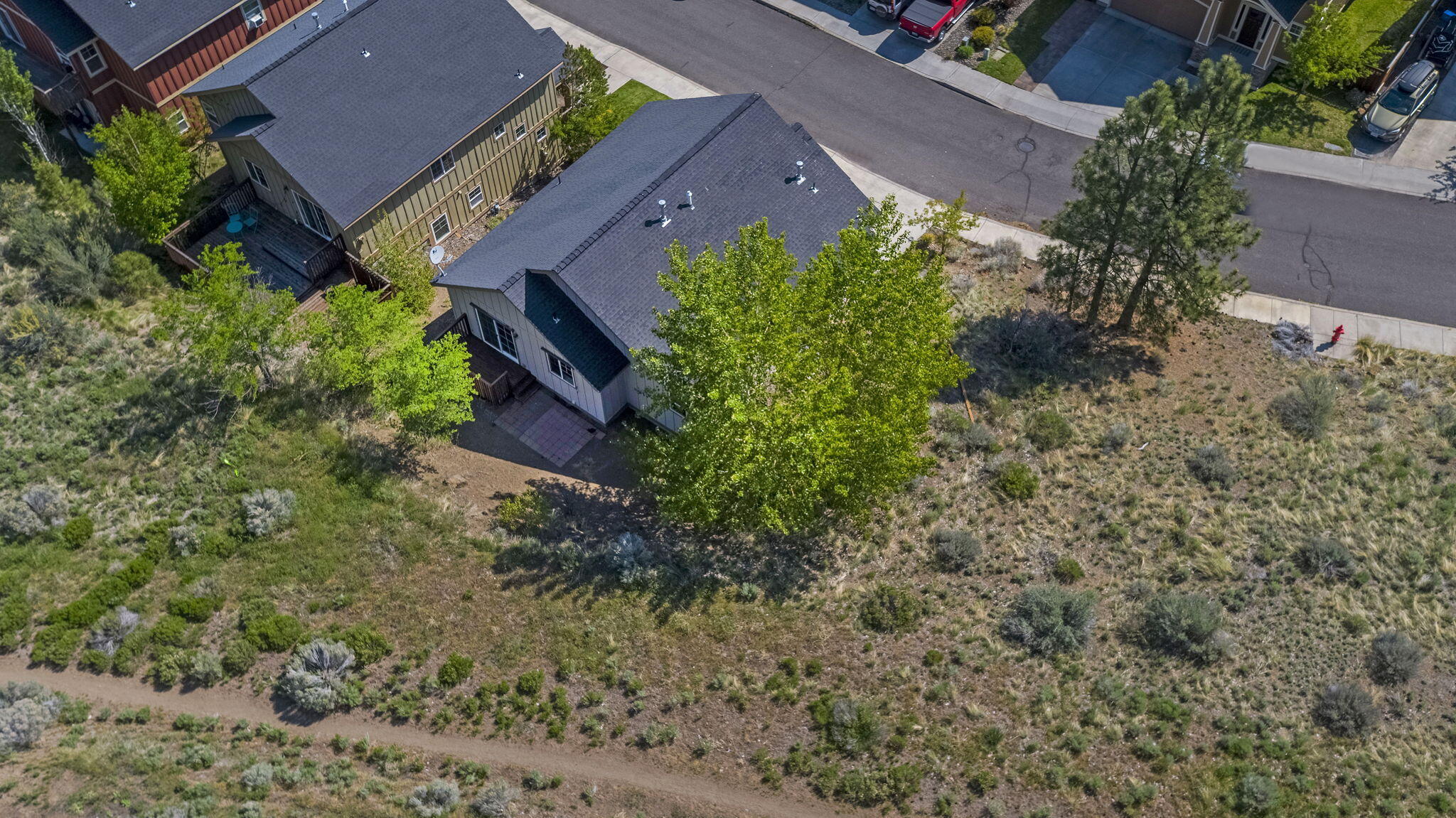 1059 NE Parkview Court