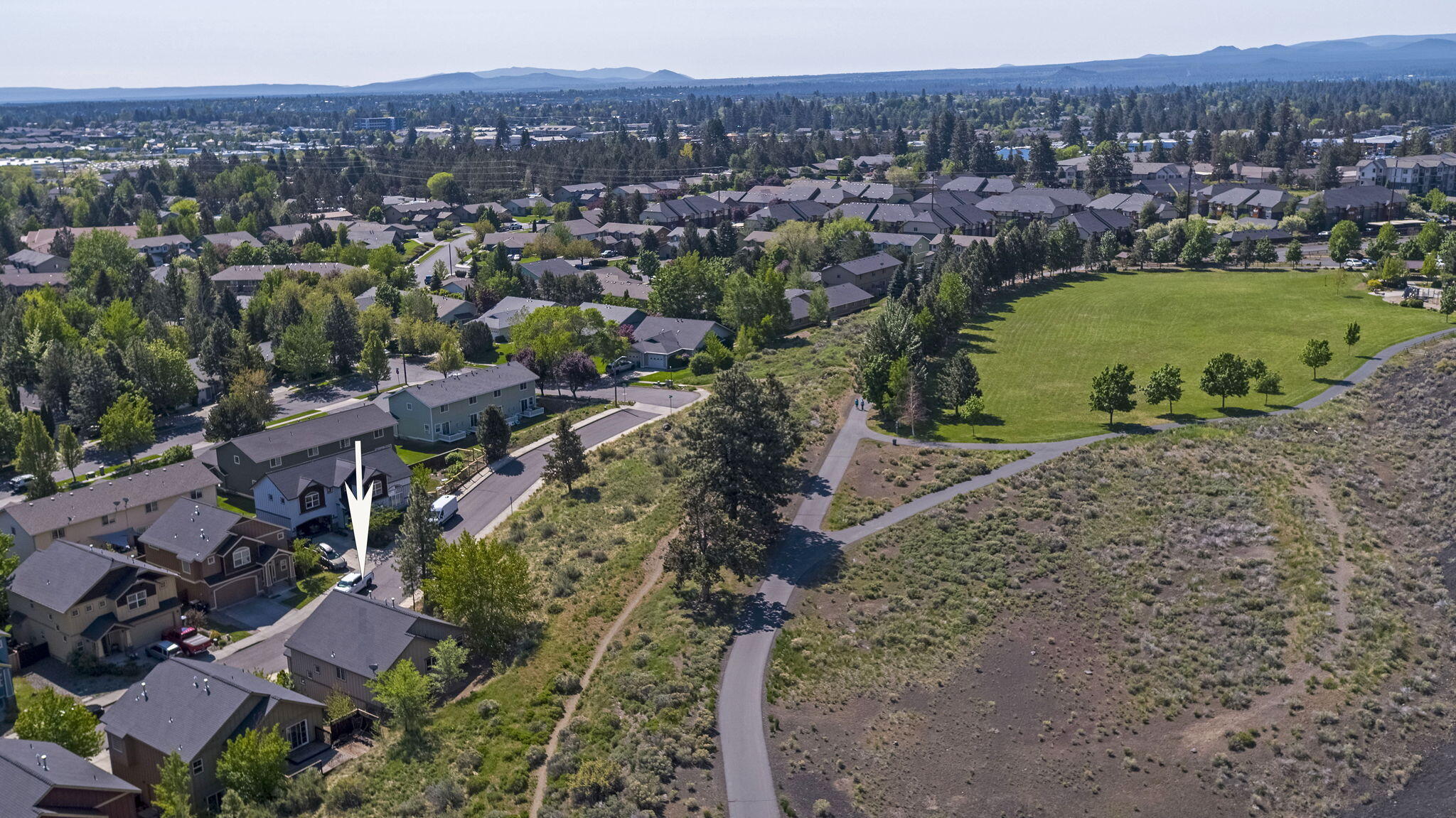 1059 NE Parkview Court