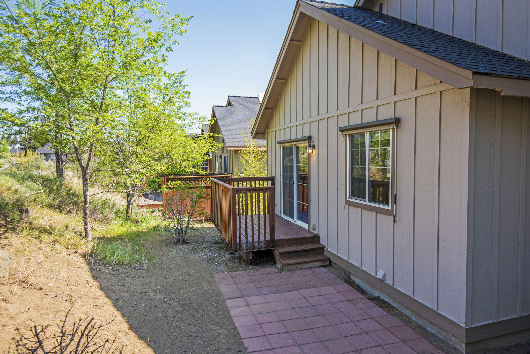 1059 NE Parkview Court