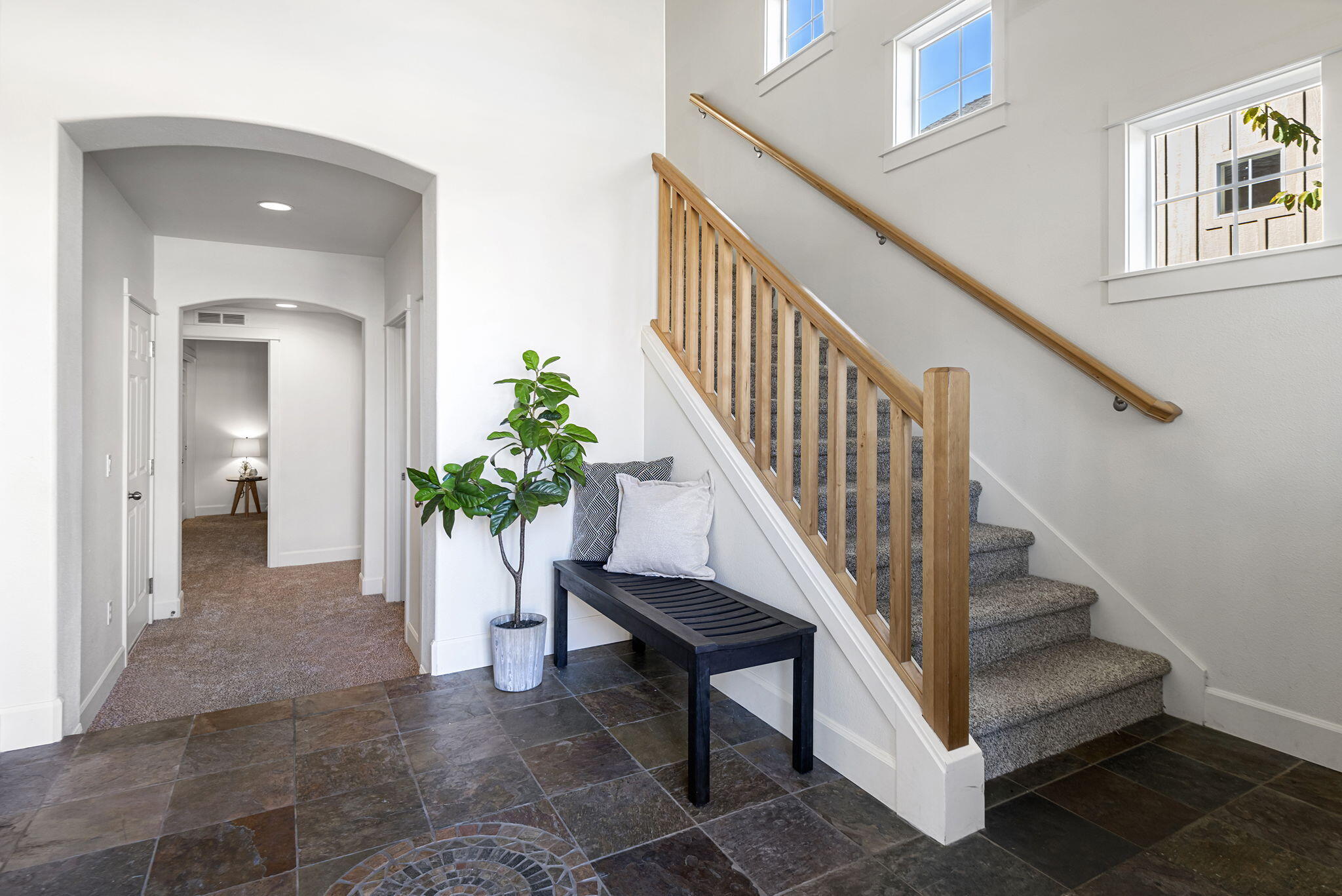 1059 NE Parkview Court