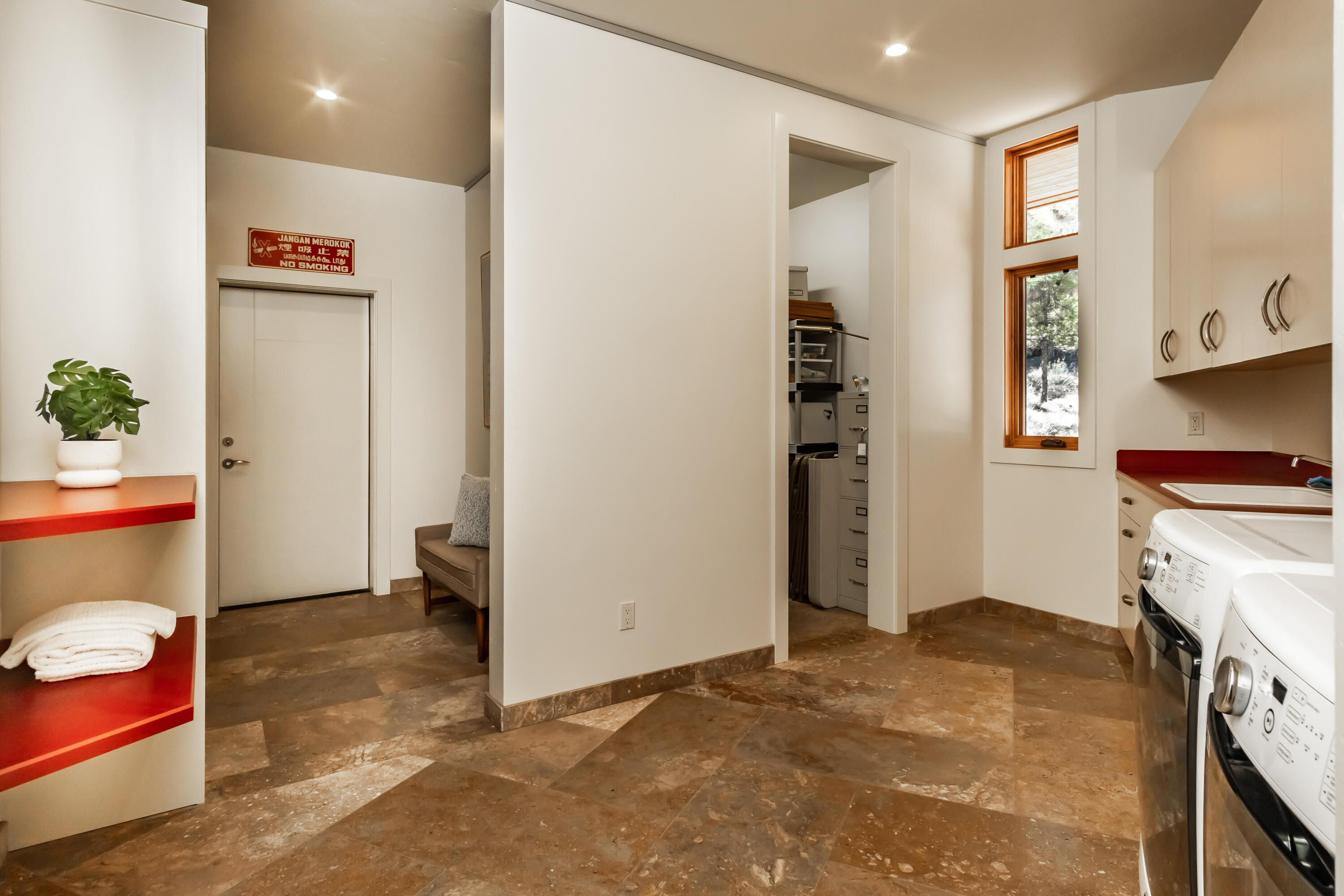 1575 NW Wild Rye Circle