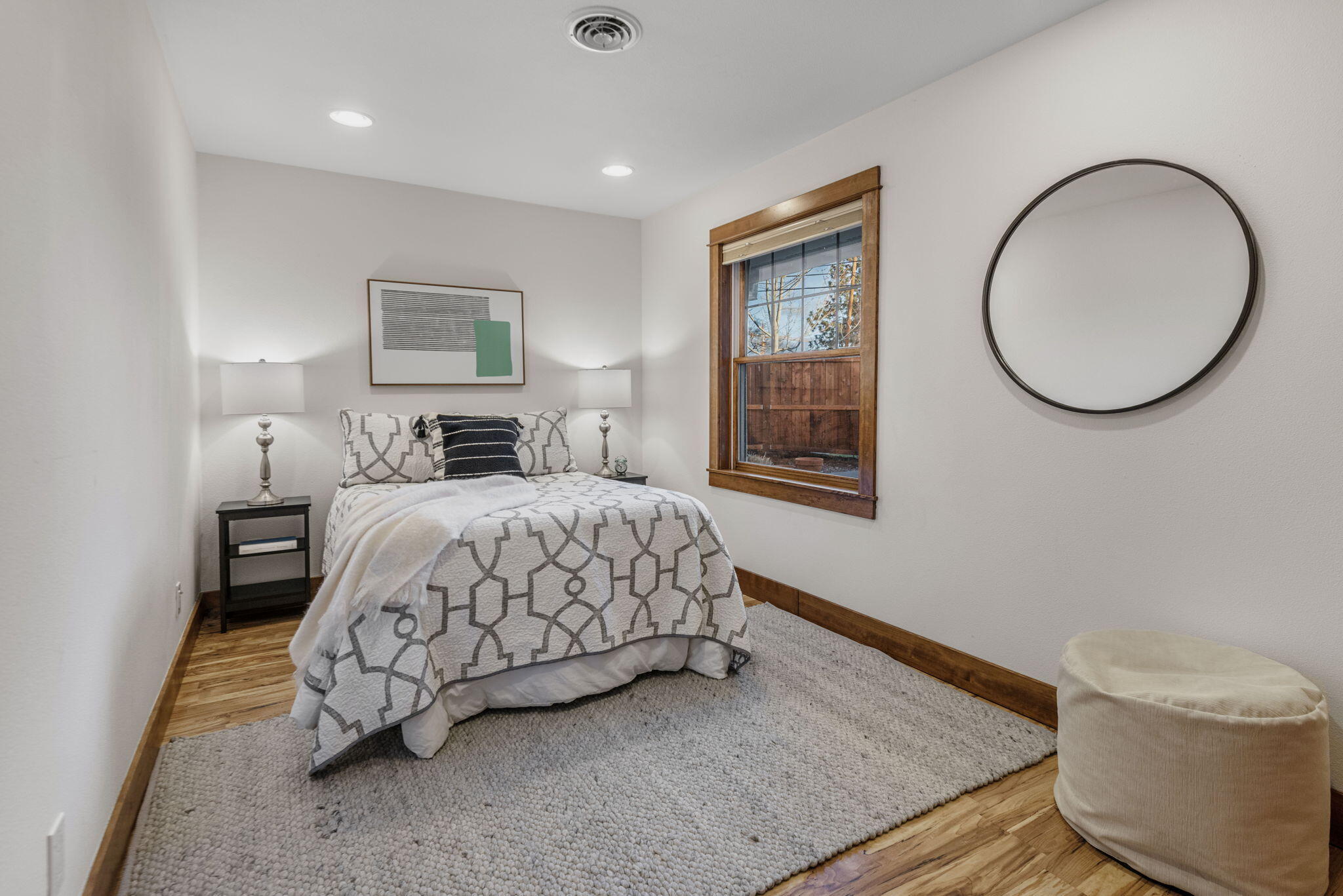 603 NW Delaware Avenue