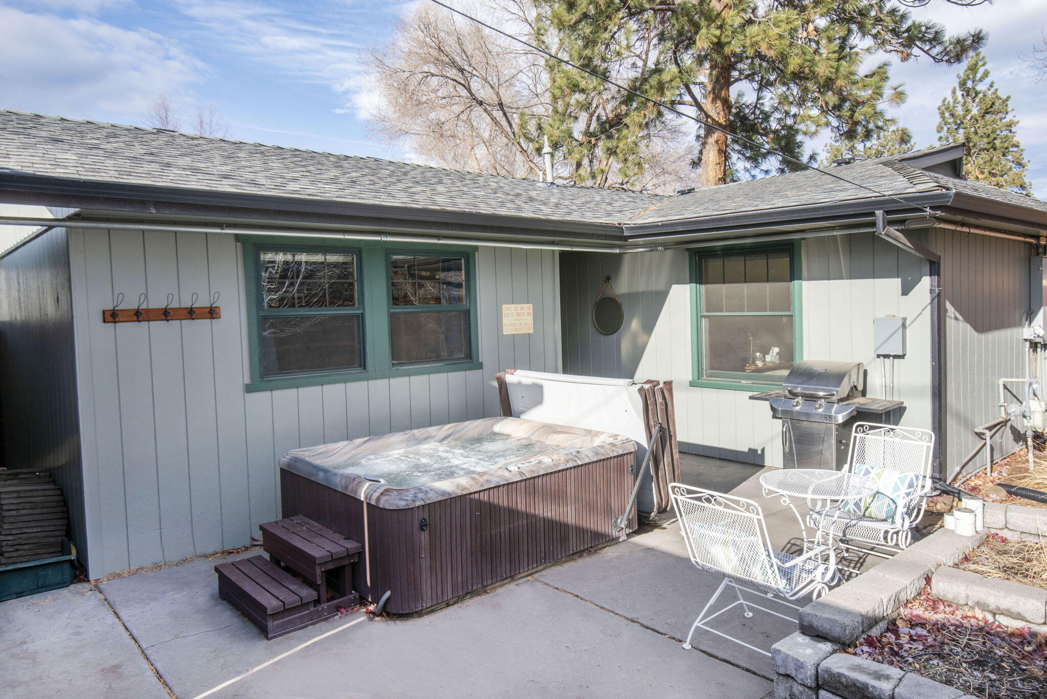 603 NW Delaware Avenue