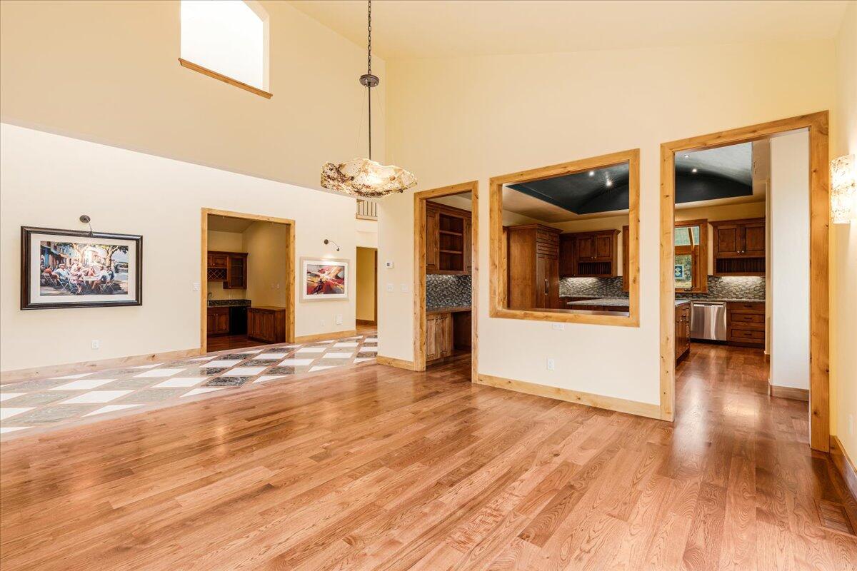 1611 NW Wild Rye Circle