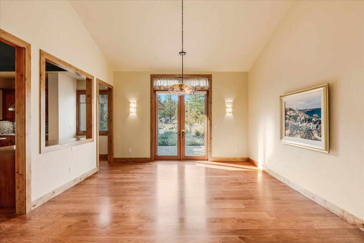 1611 NW Wild Rye Circle
