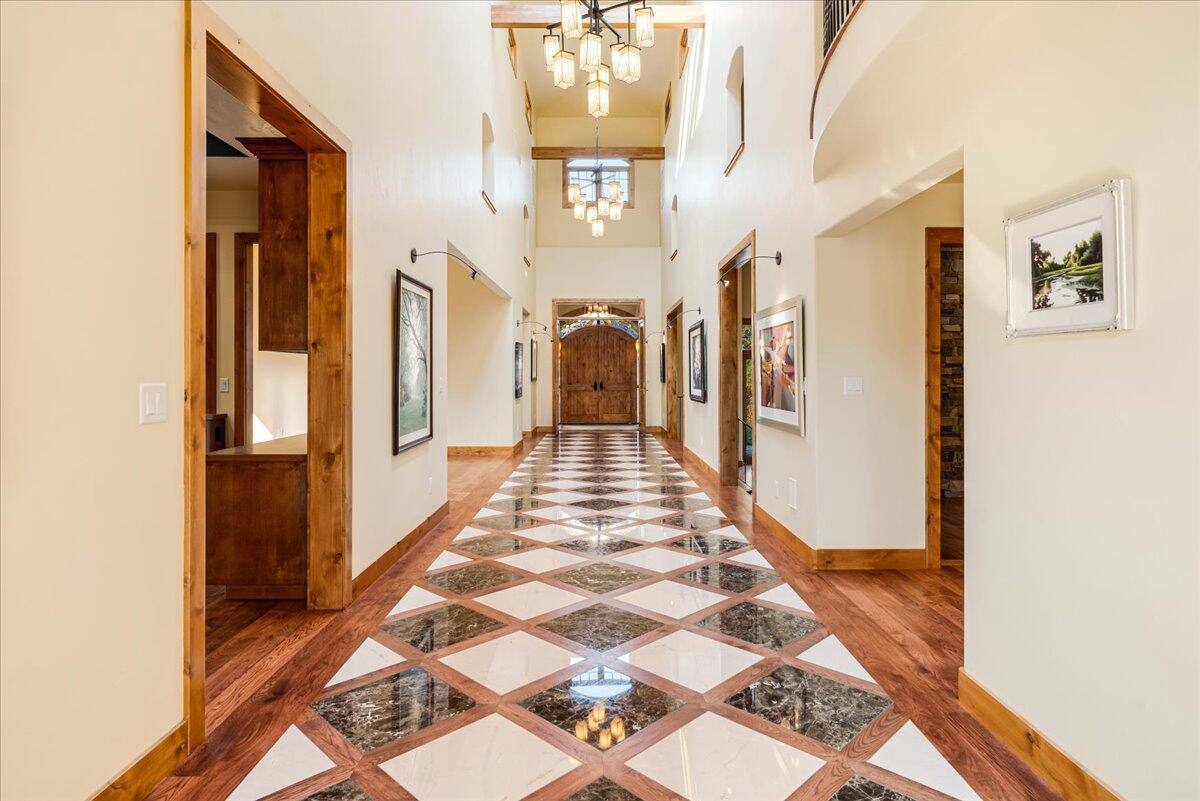 1611 NW Wild Rye Circle