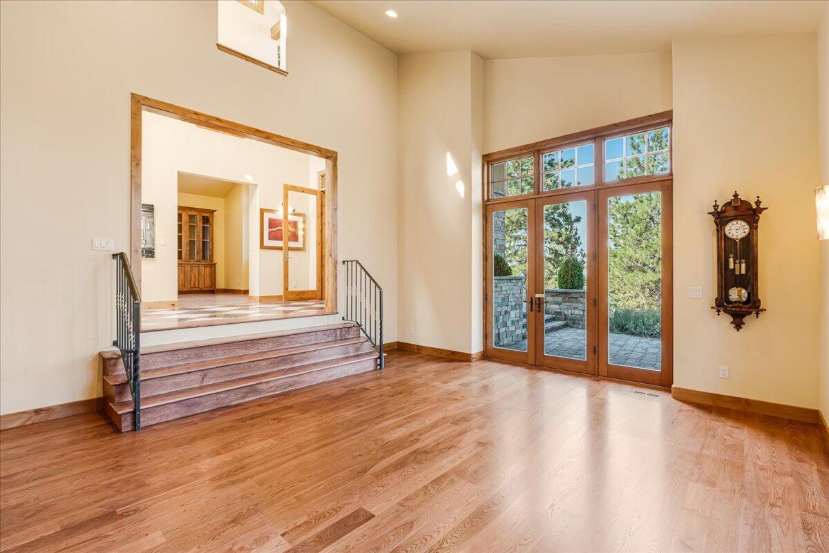1611 NW Wild Rye Circle