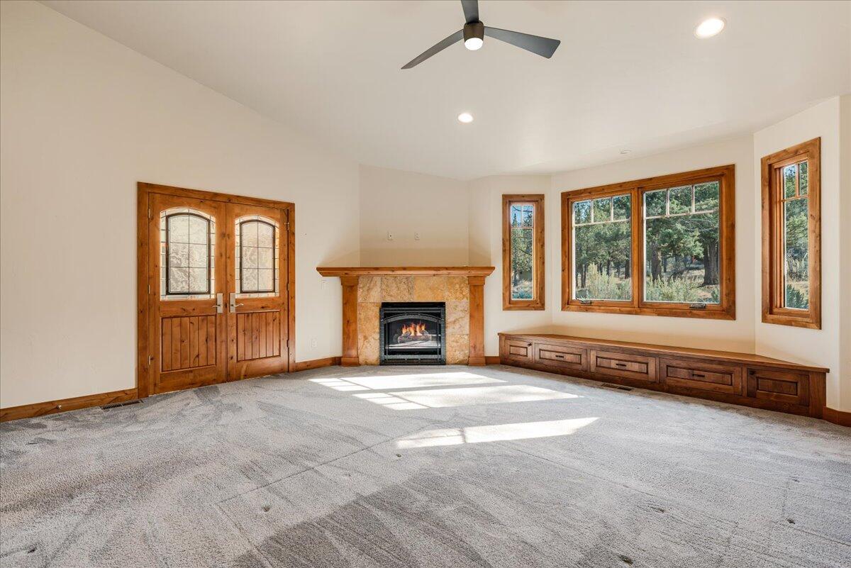 1611 NW Wild Rye Circle