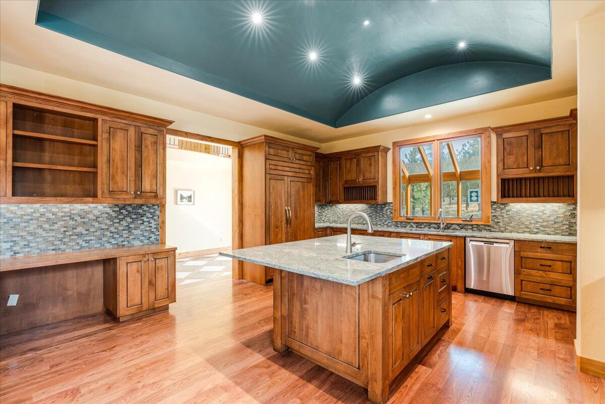 1611 NW Wild Rye Circle