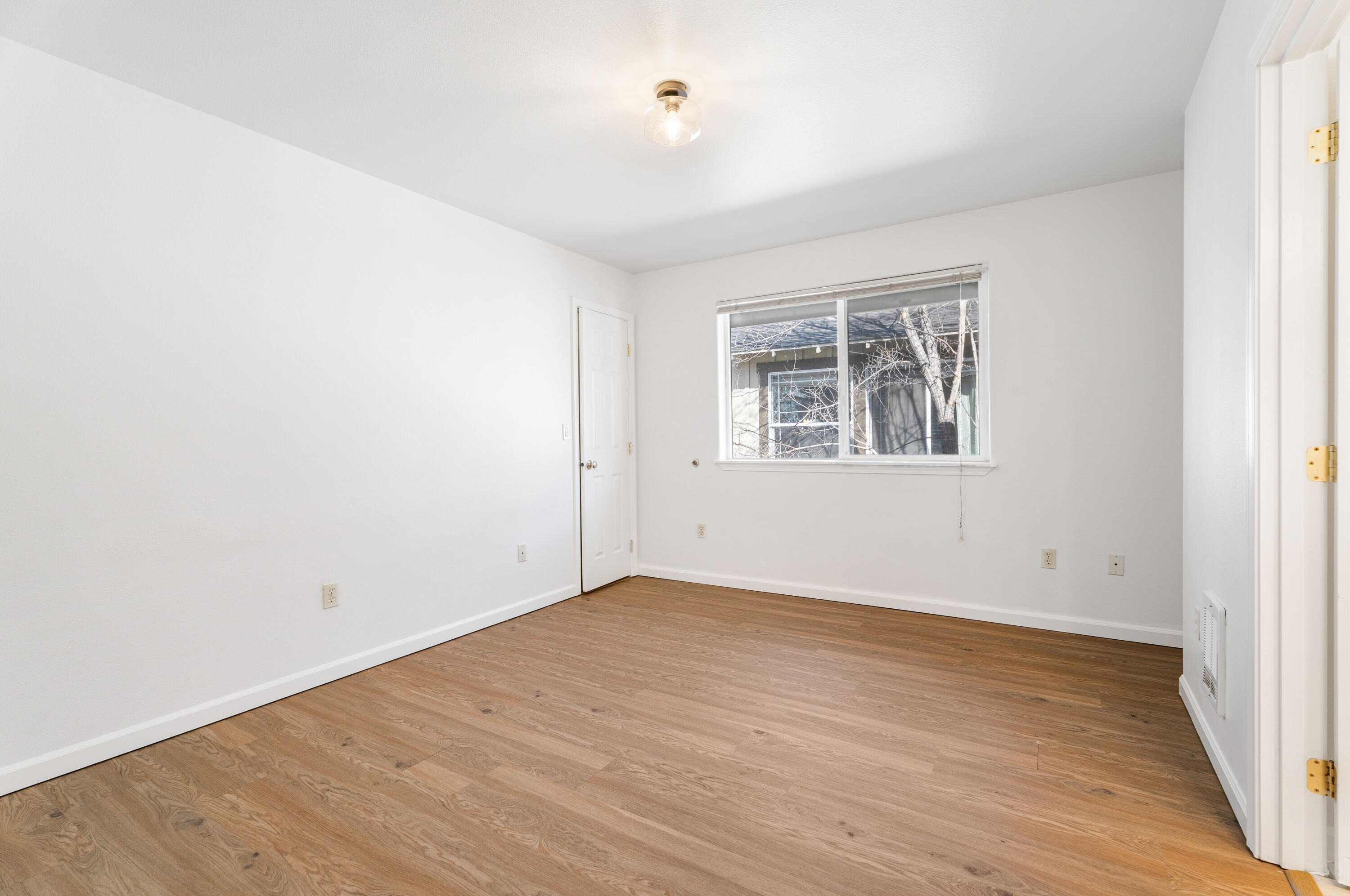 142 SE McKinley Avenue