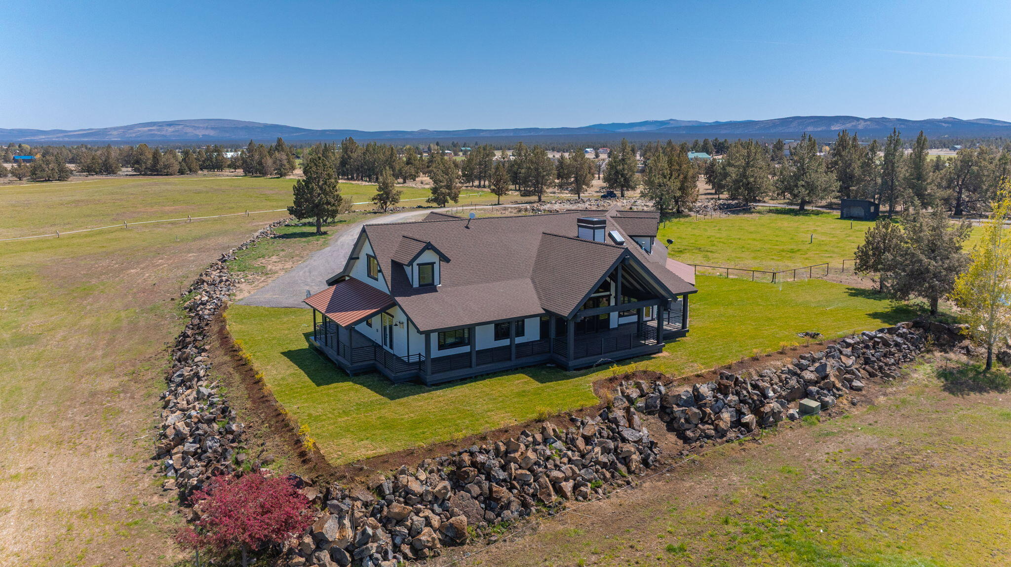 23636 Ten Barr Trail